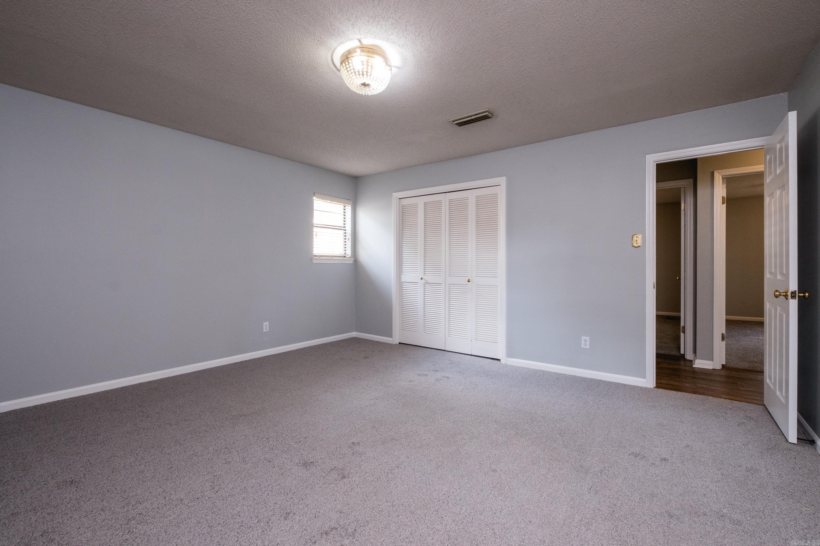 LUDINGTON HGTS - Residential