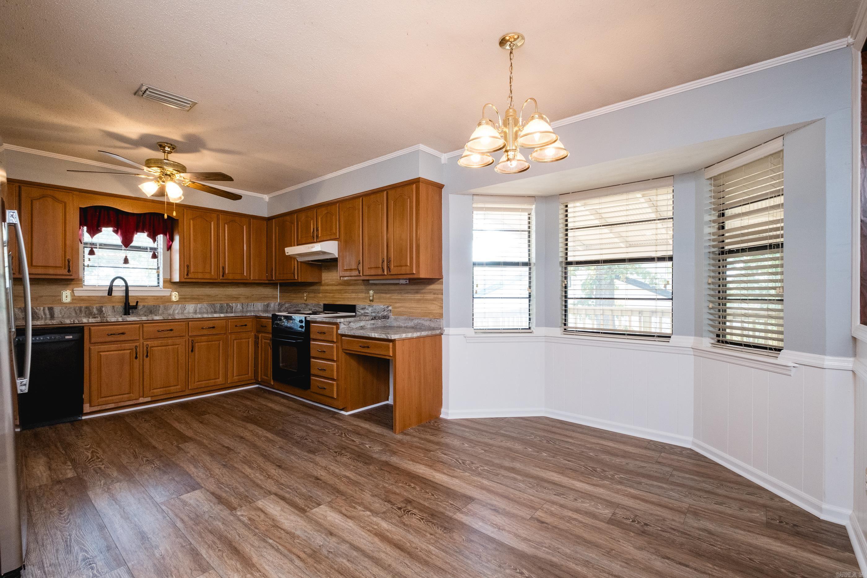 LUDINGTON HGTS - Residential