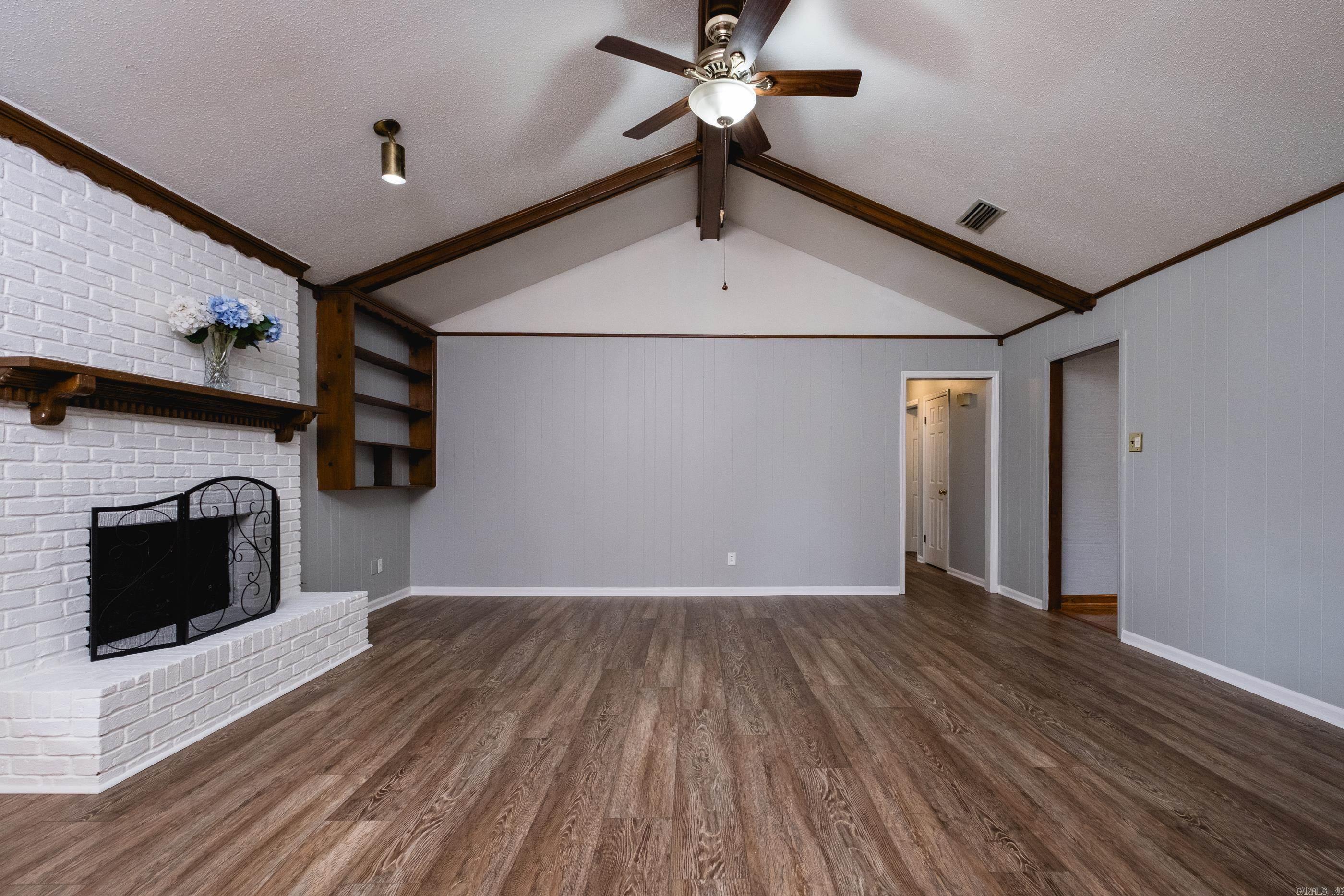 LUDINGTON HGTS - Residential