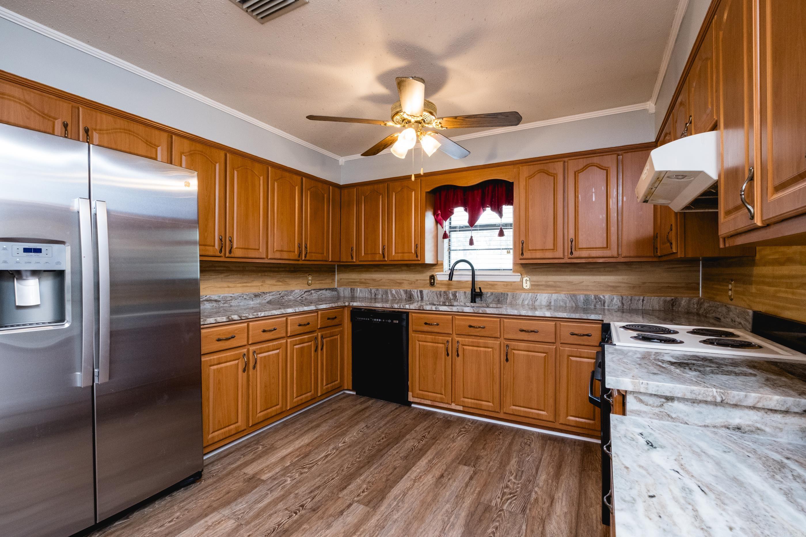 LUDINGTON HGTS - Residential