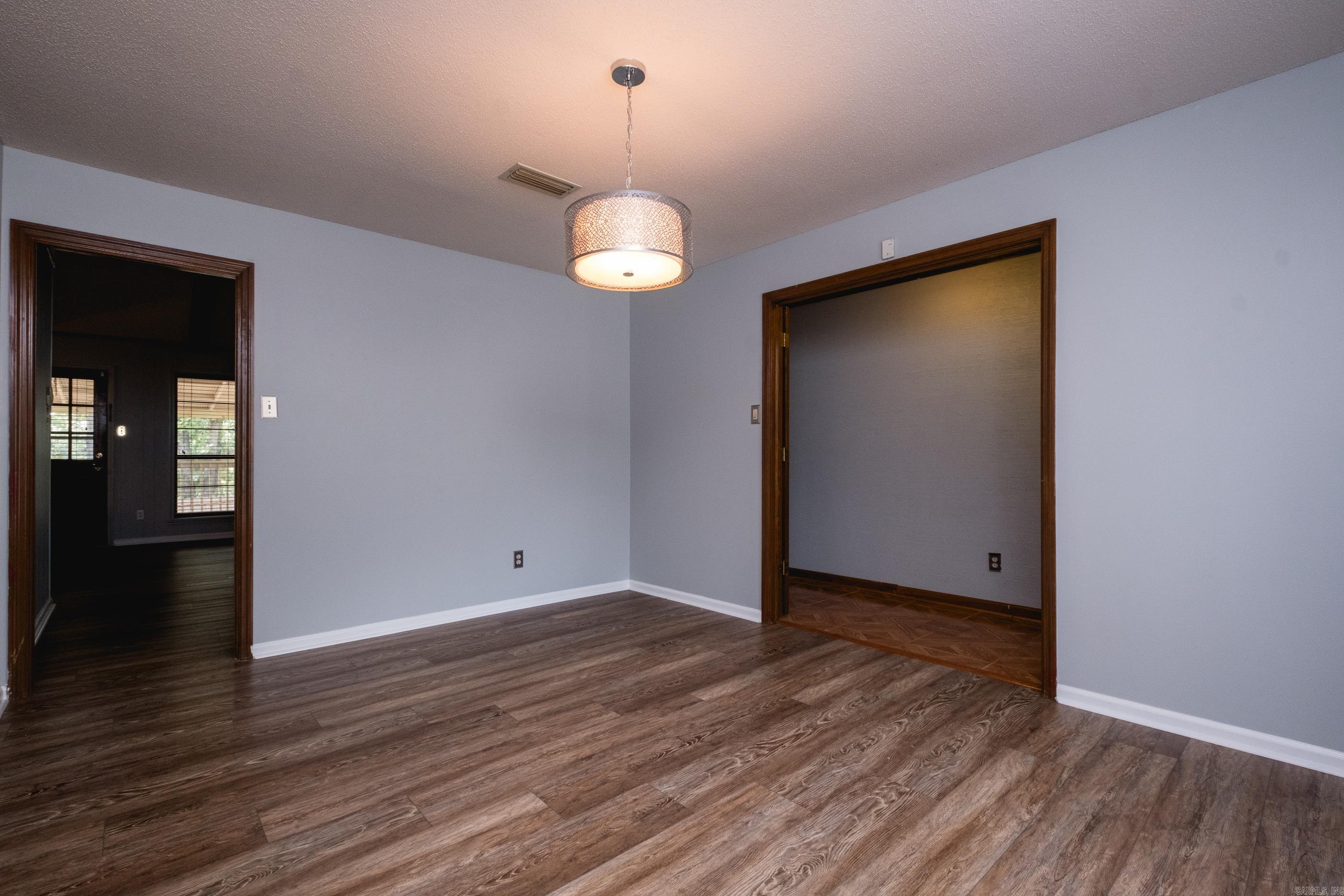 LUDINGTON HGTS - Residential