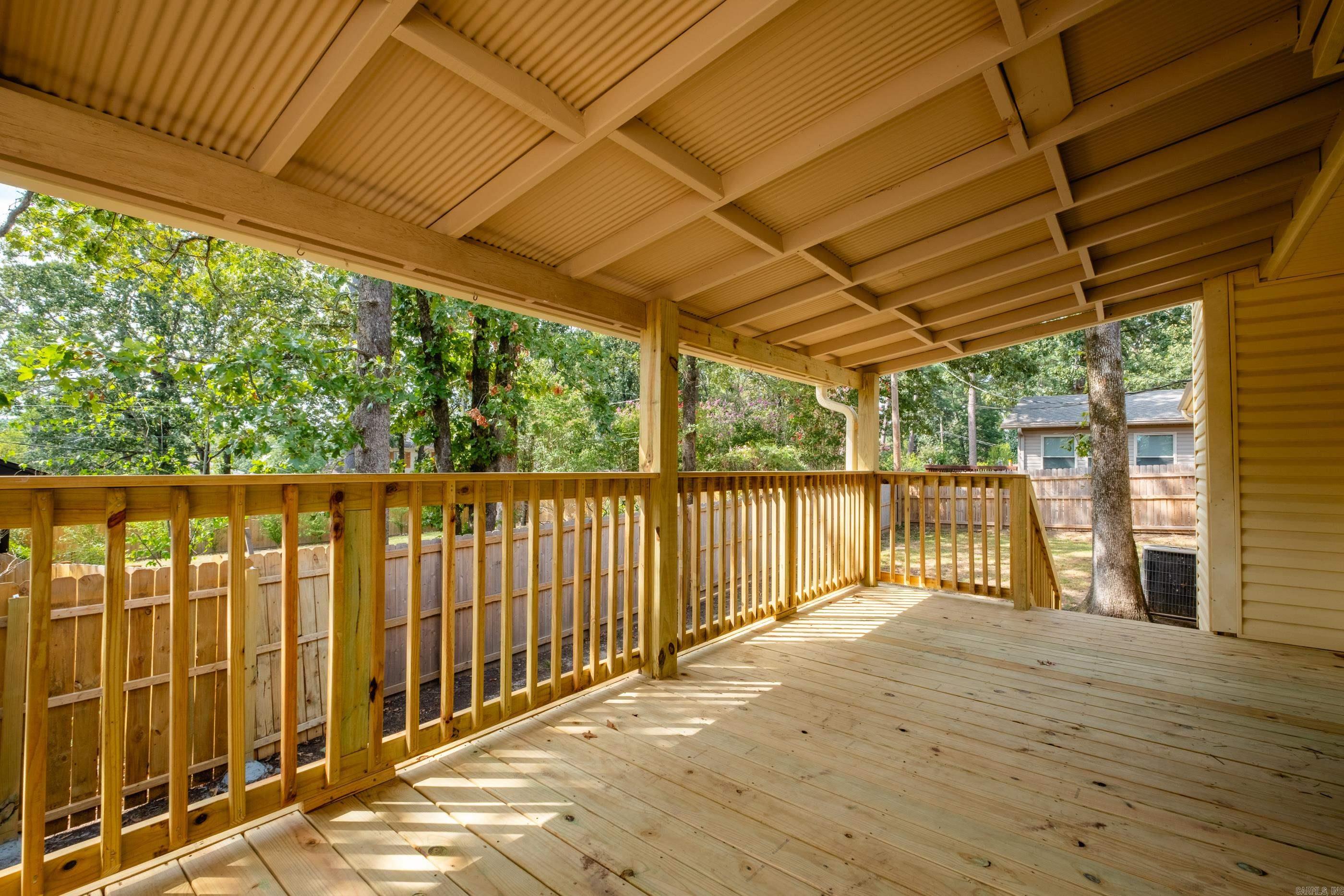 LUDINGTON HGTS - Residential