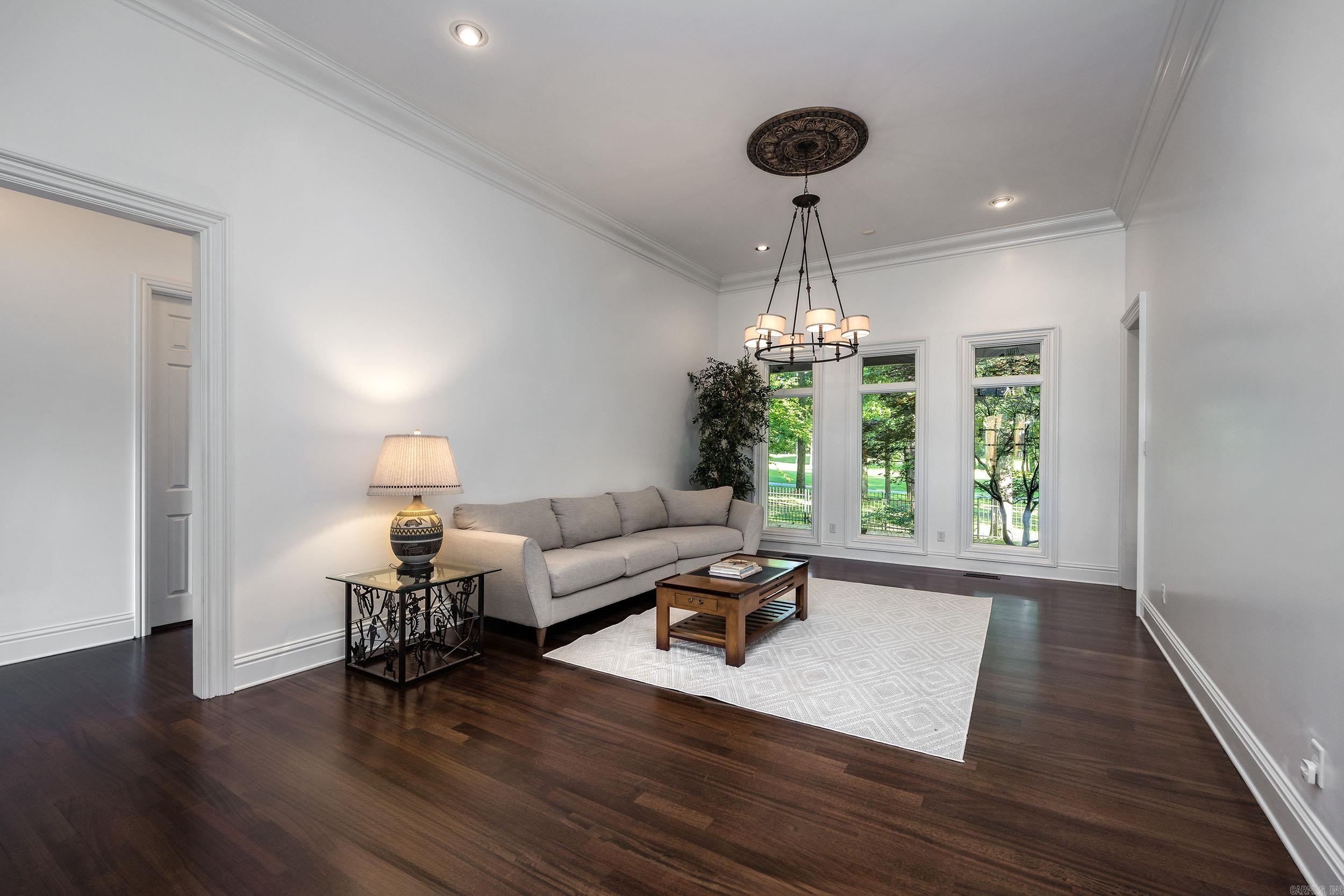 CHENAL VALLEY THE OAKS - Residential