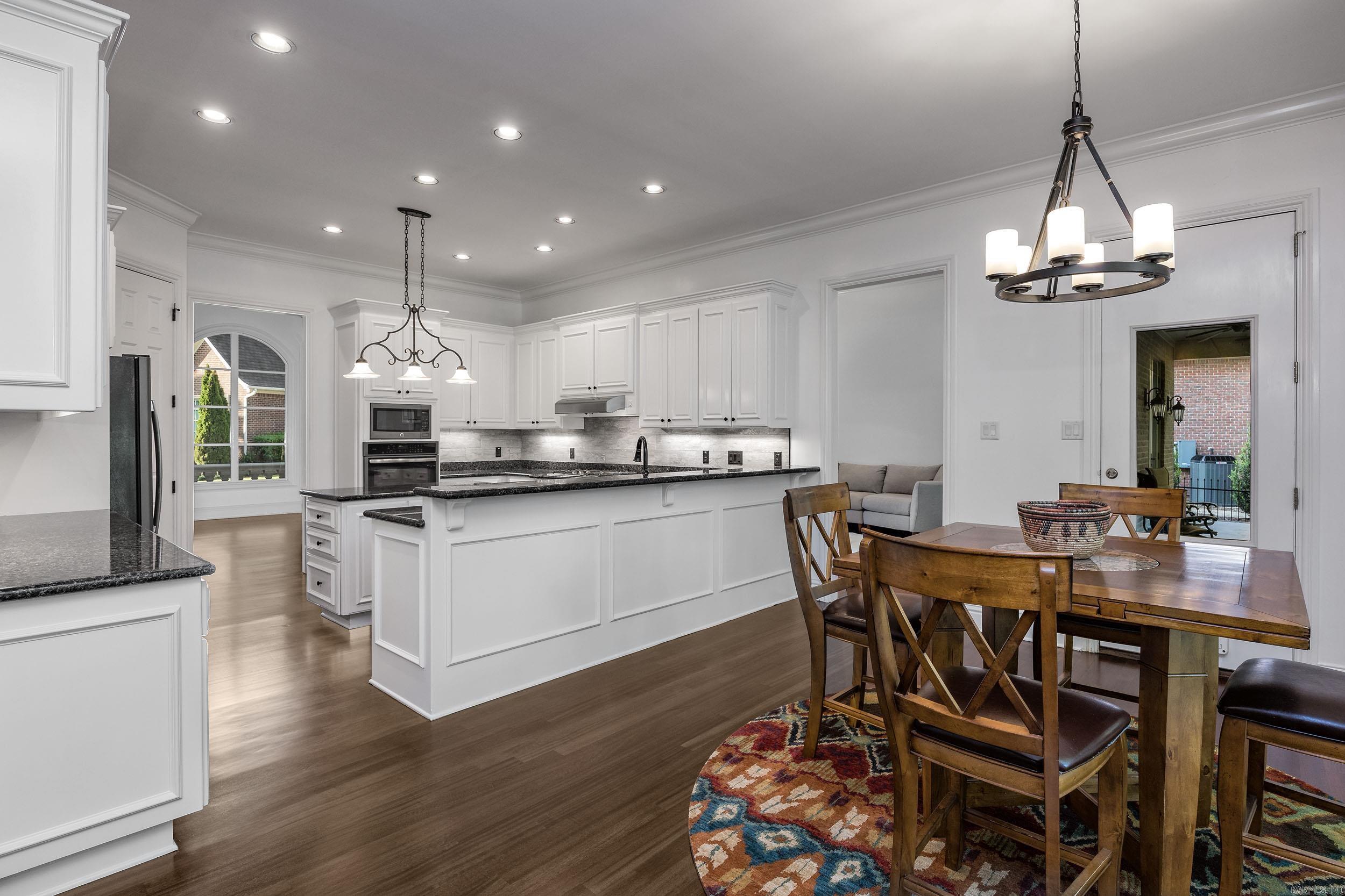 CHENAL VALLEY THE OAKS - Residential