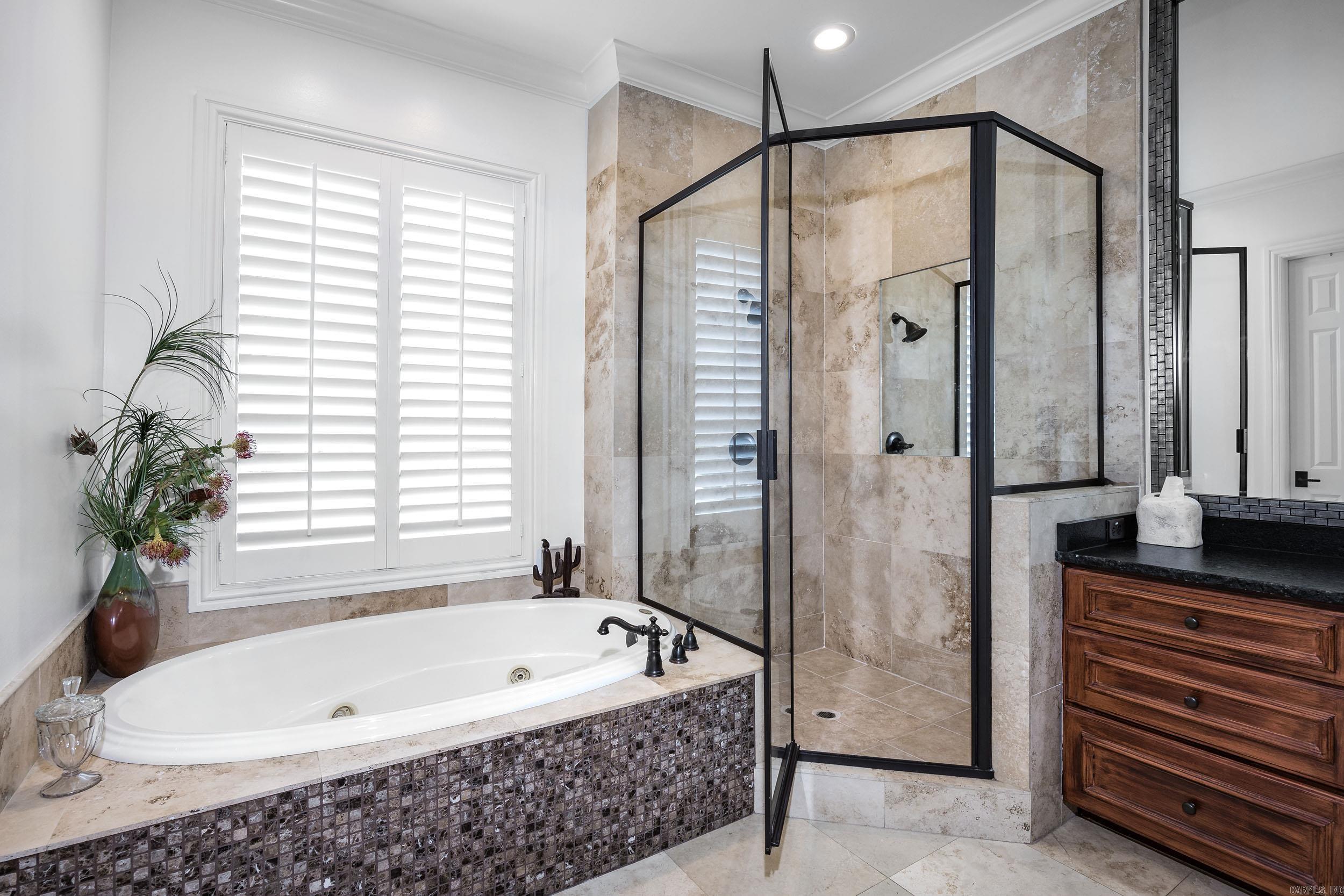 CHENAL VALLEY THE OAKS - Residential