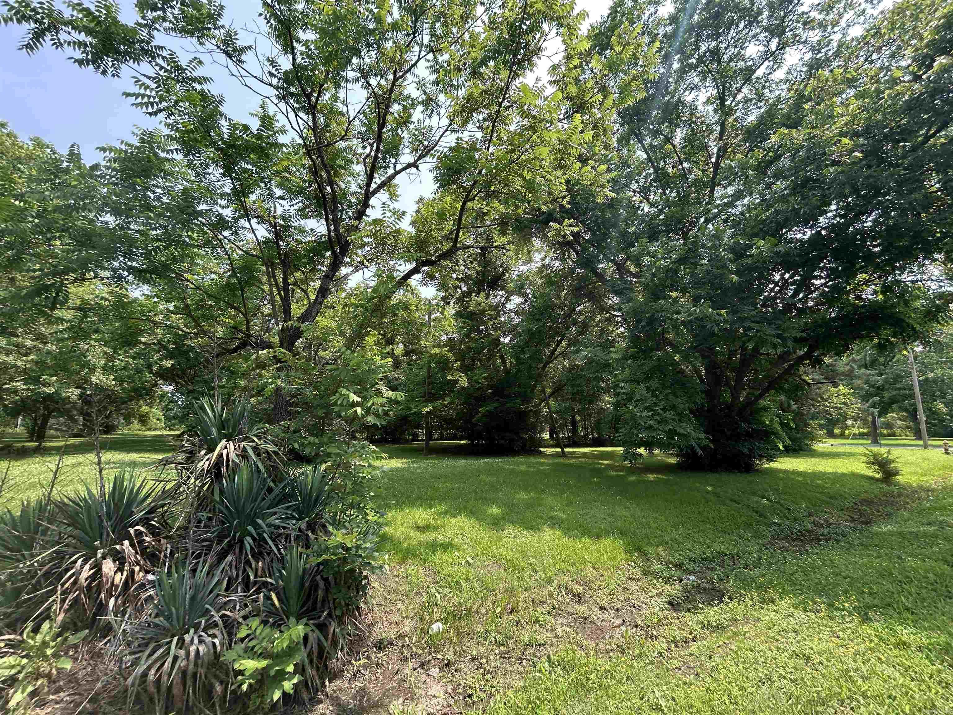 Crescent Hill - Land