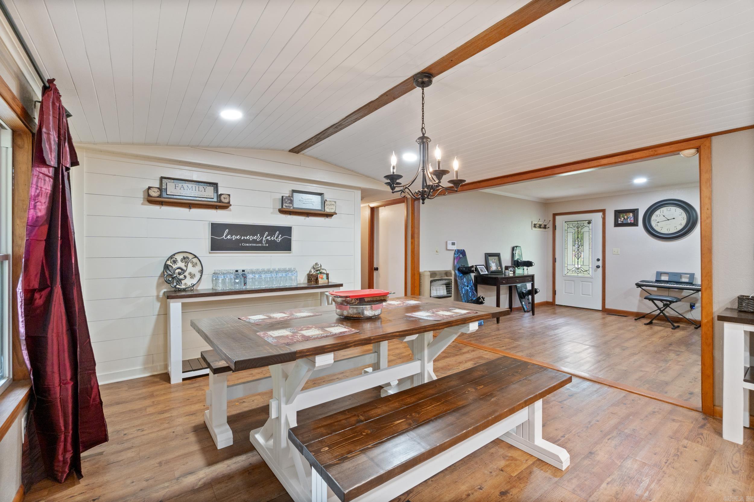 RED RIVER VALLEY - Residential