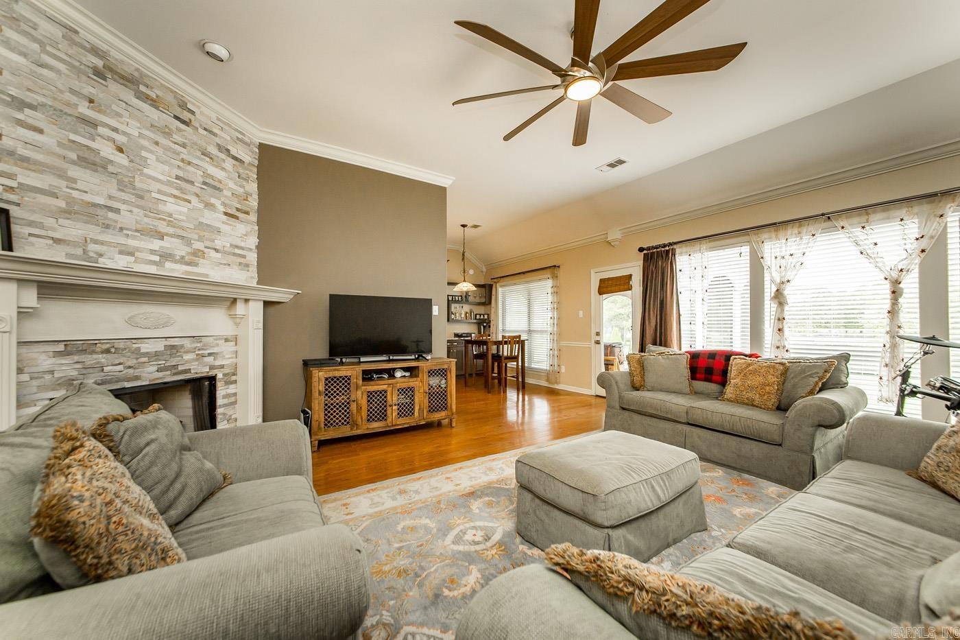 AUSTIN LAKES POINTE ADDN - Residential
