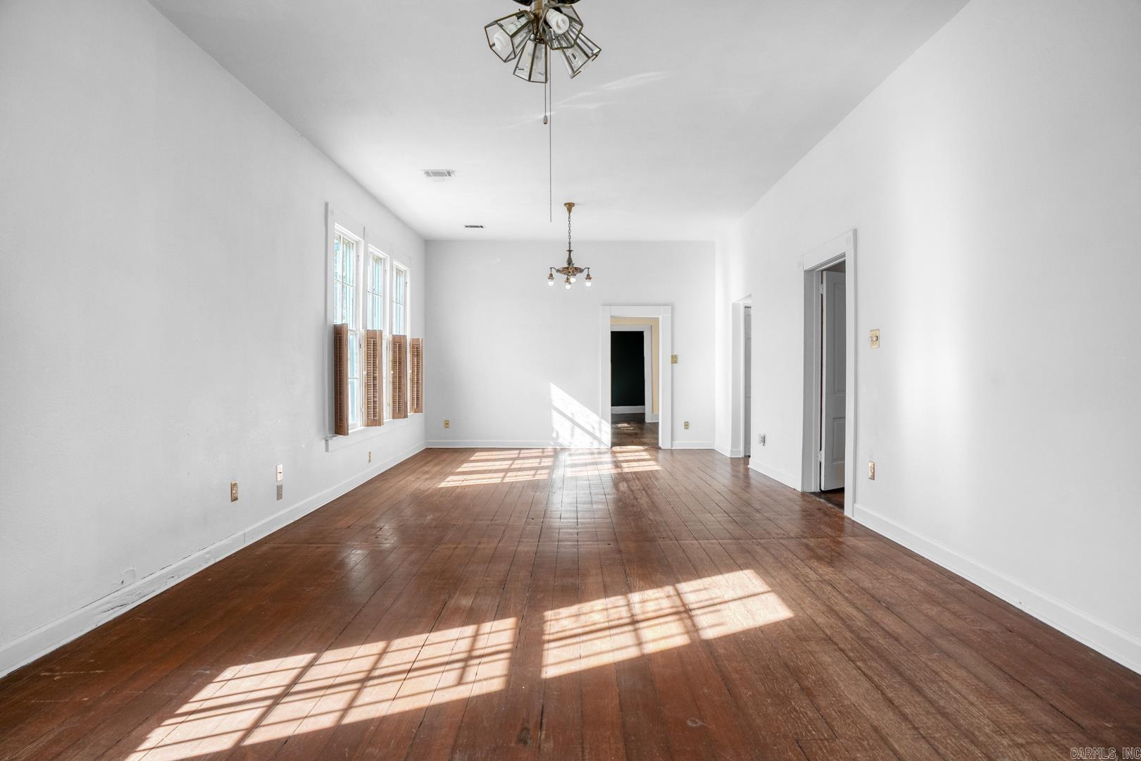 CITY OF LR L11 - Residential