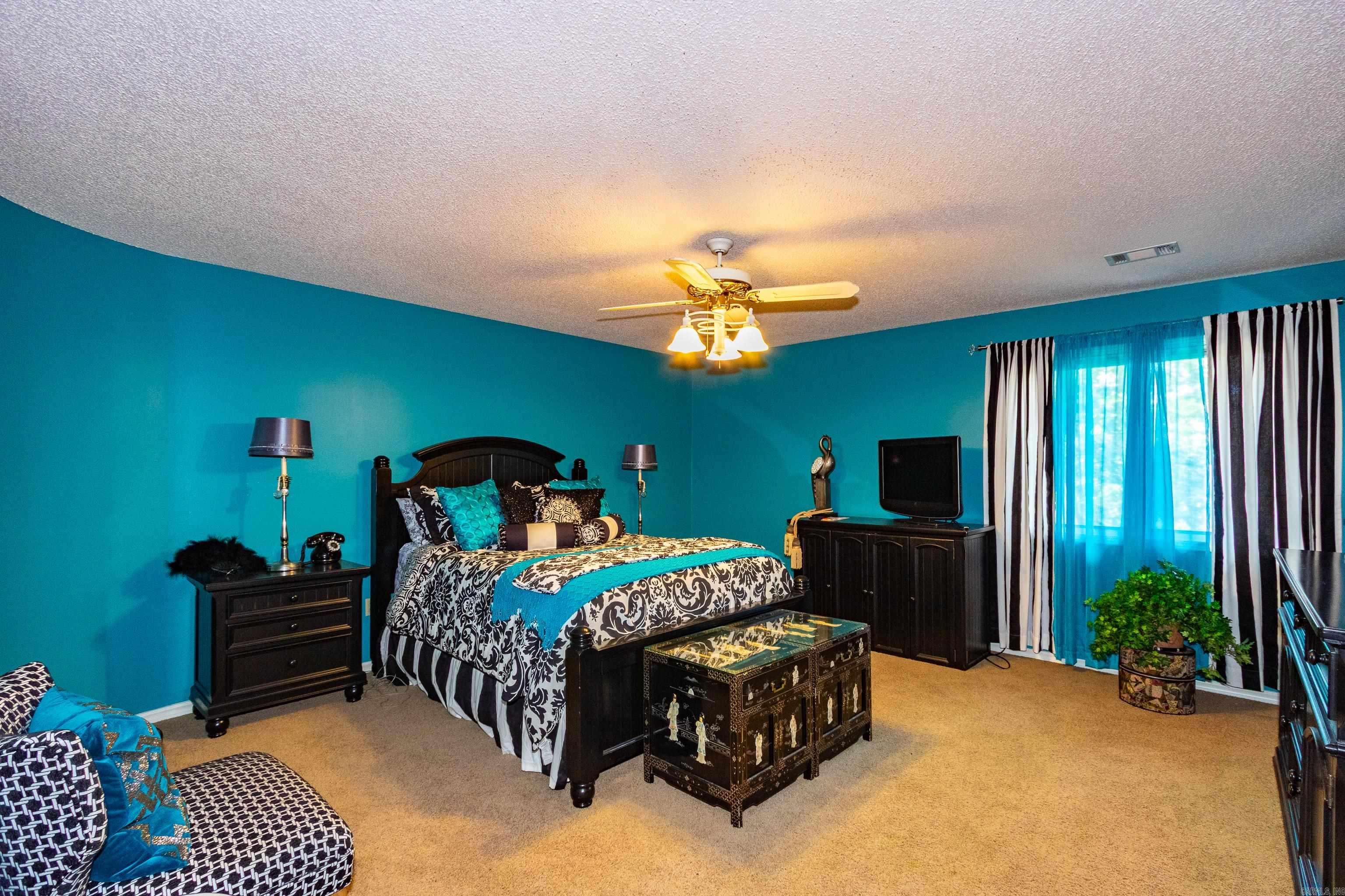 HILLSBOROUGH - Residential