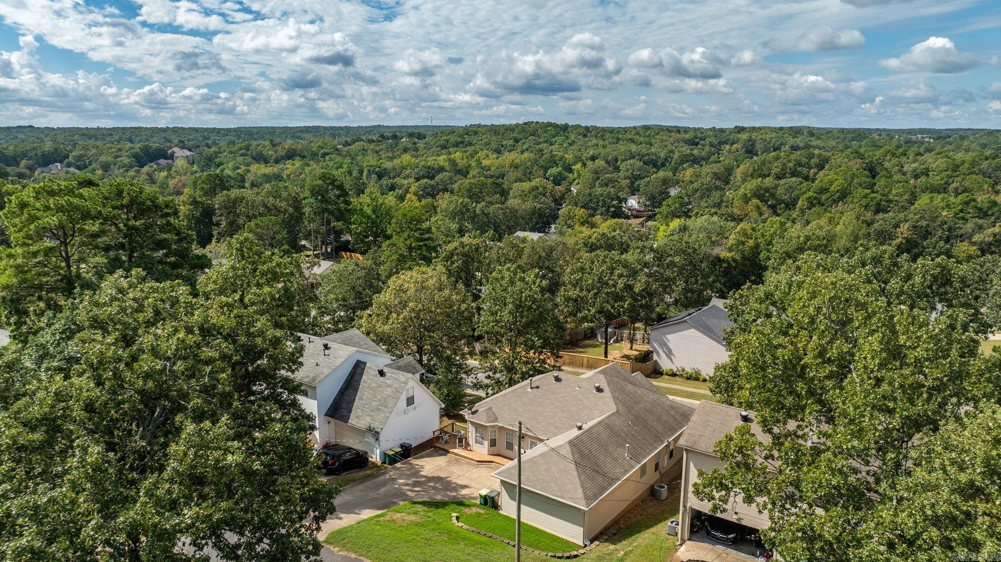 WESTHAMPTON - Residential