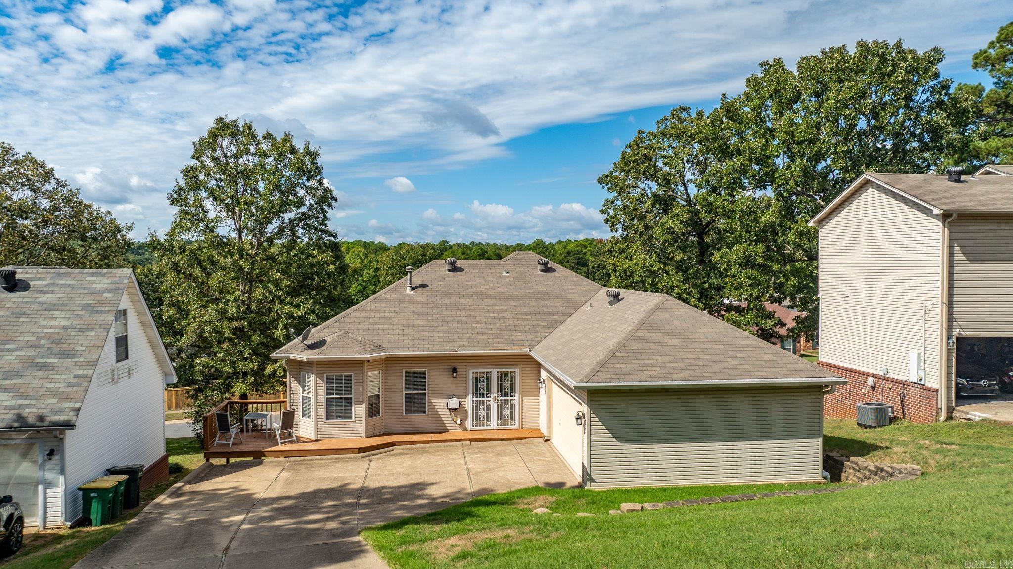 WESTHAMPTON - Residential