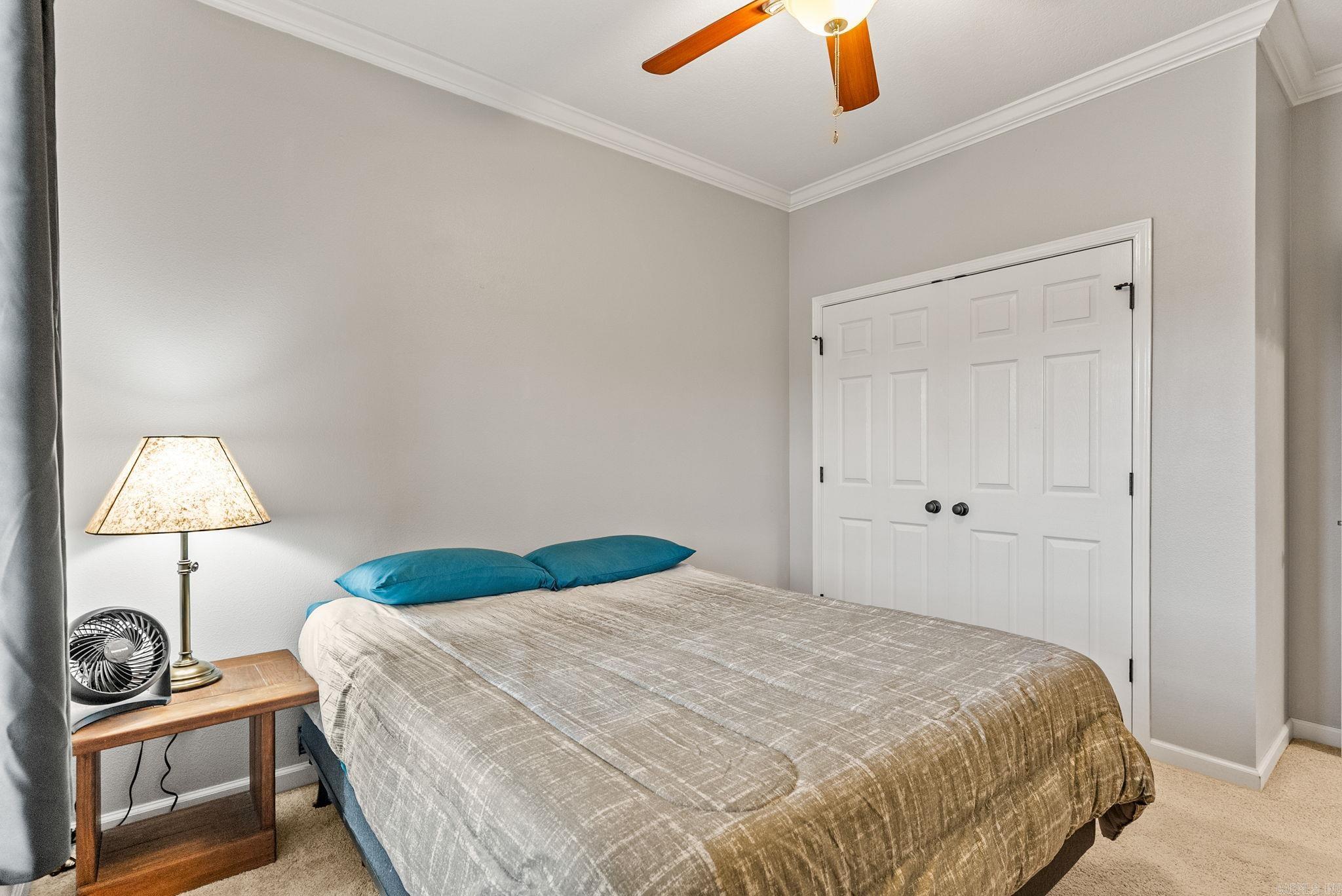 WESTHAMPTON - Residential