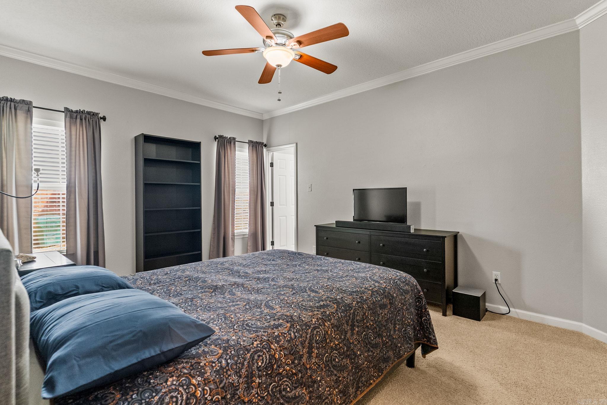 WESTHAMPTON - Residential