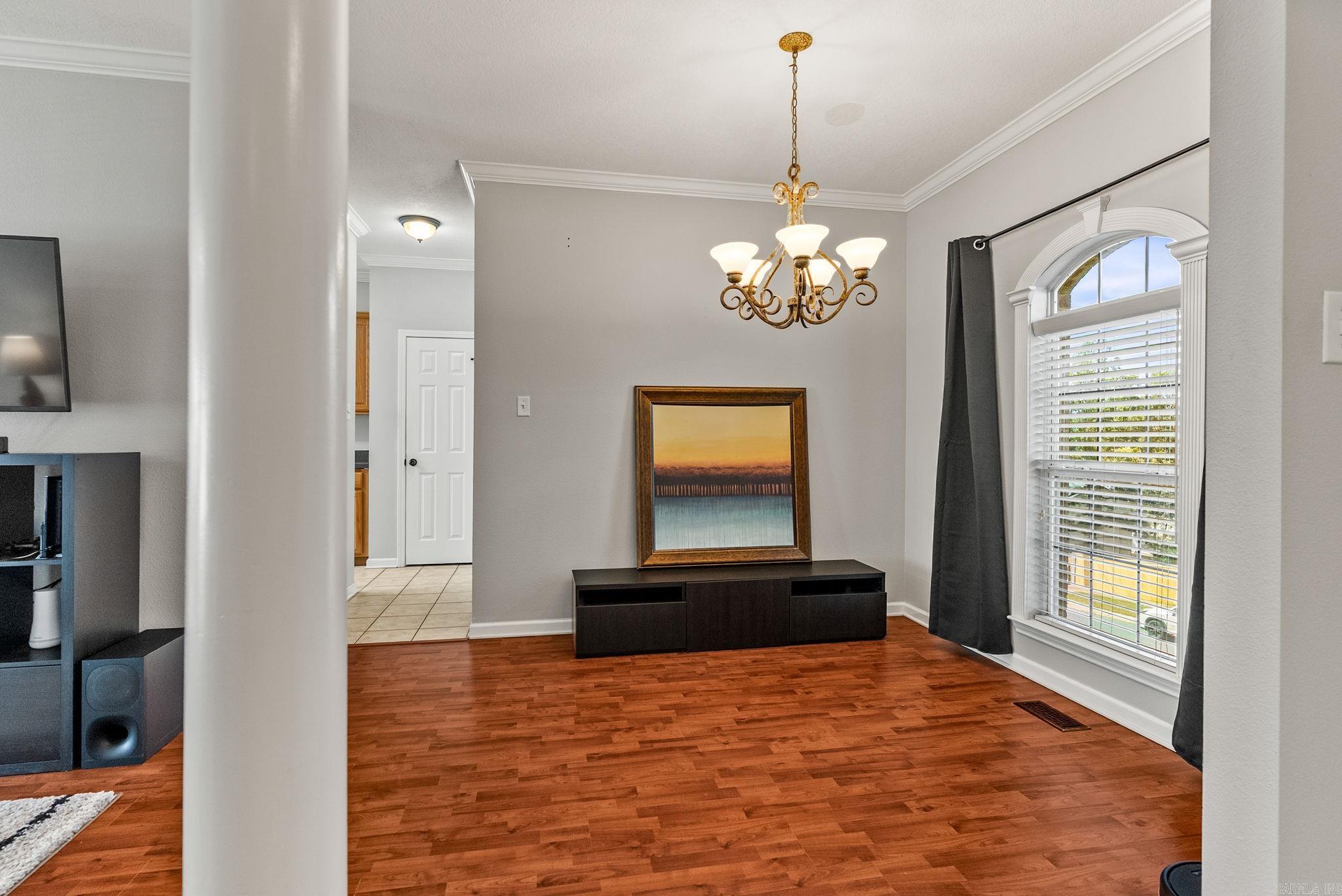WESTHAMPTON - Residential