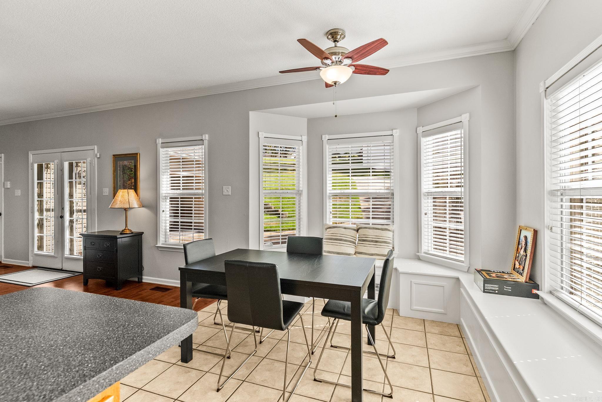 WESTHAMPTON - Residential