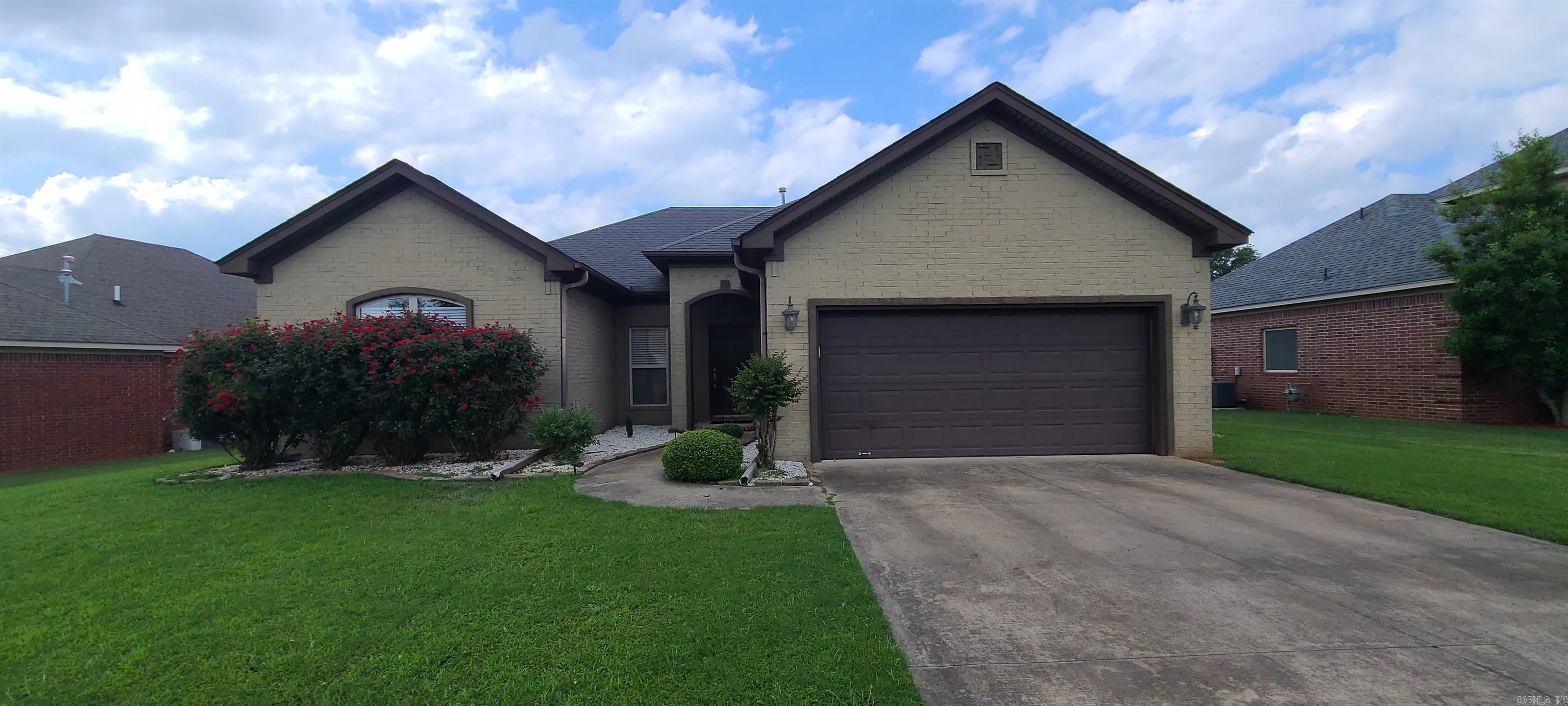 Beautiful 3 Bedroom / 2 Bathroom Home for Rent in the Base Meadows subdivision of Jacksonville. The kitchen is furnished with lots of lovely cabinets, a large pantry, and stainless steel appliances. This home has a very open concept. This home also includes a jetted tub in the master bath, double walk in closets in the master, a Gas Fireplace, Central Heat & Air, Mini Blinds, Attic Storage, An Alarm system, Patio, Fenced back yard, and a 2 car garage. Pets may be considered.