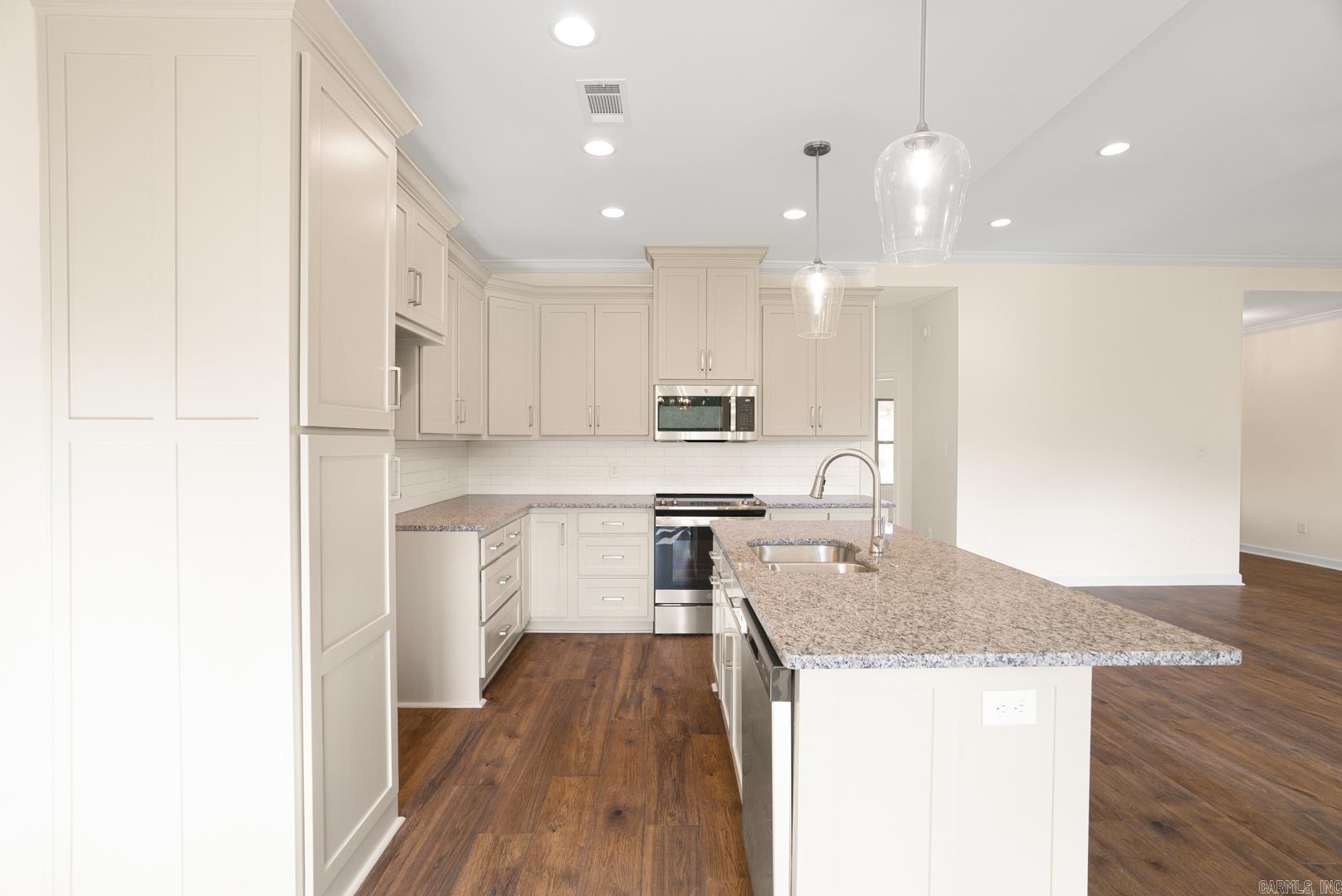 LEWIS COVE - Residential