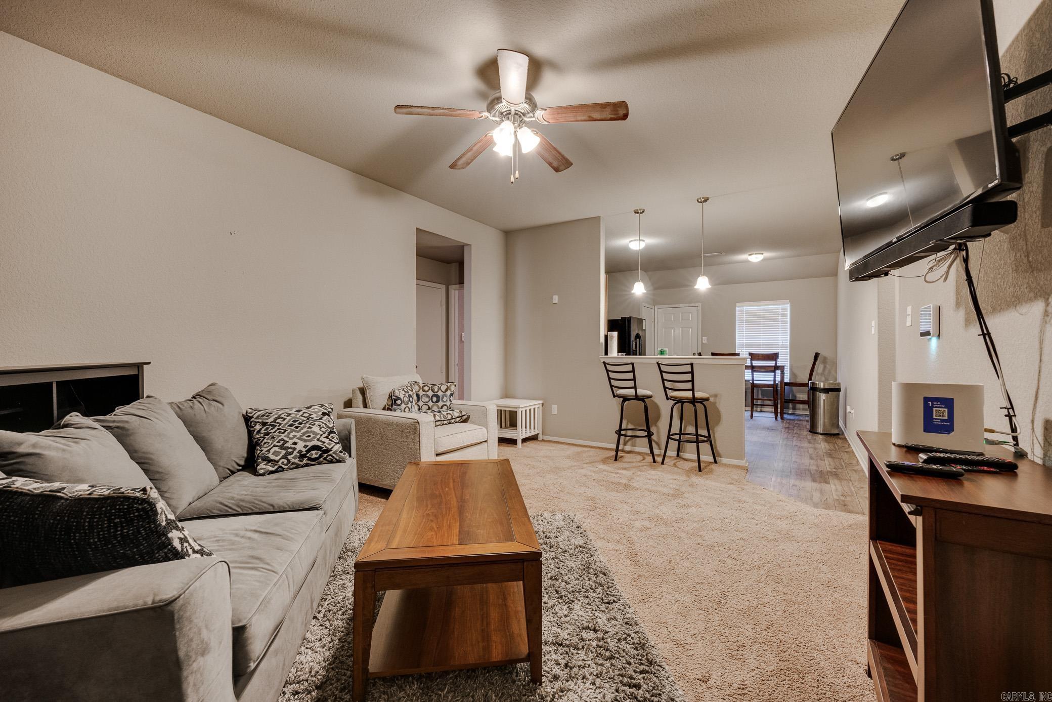 WOODLANDS EDGE - Residential