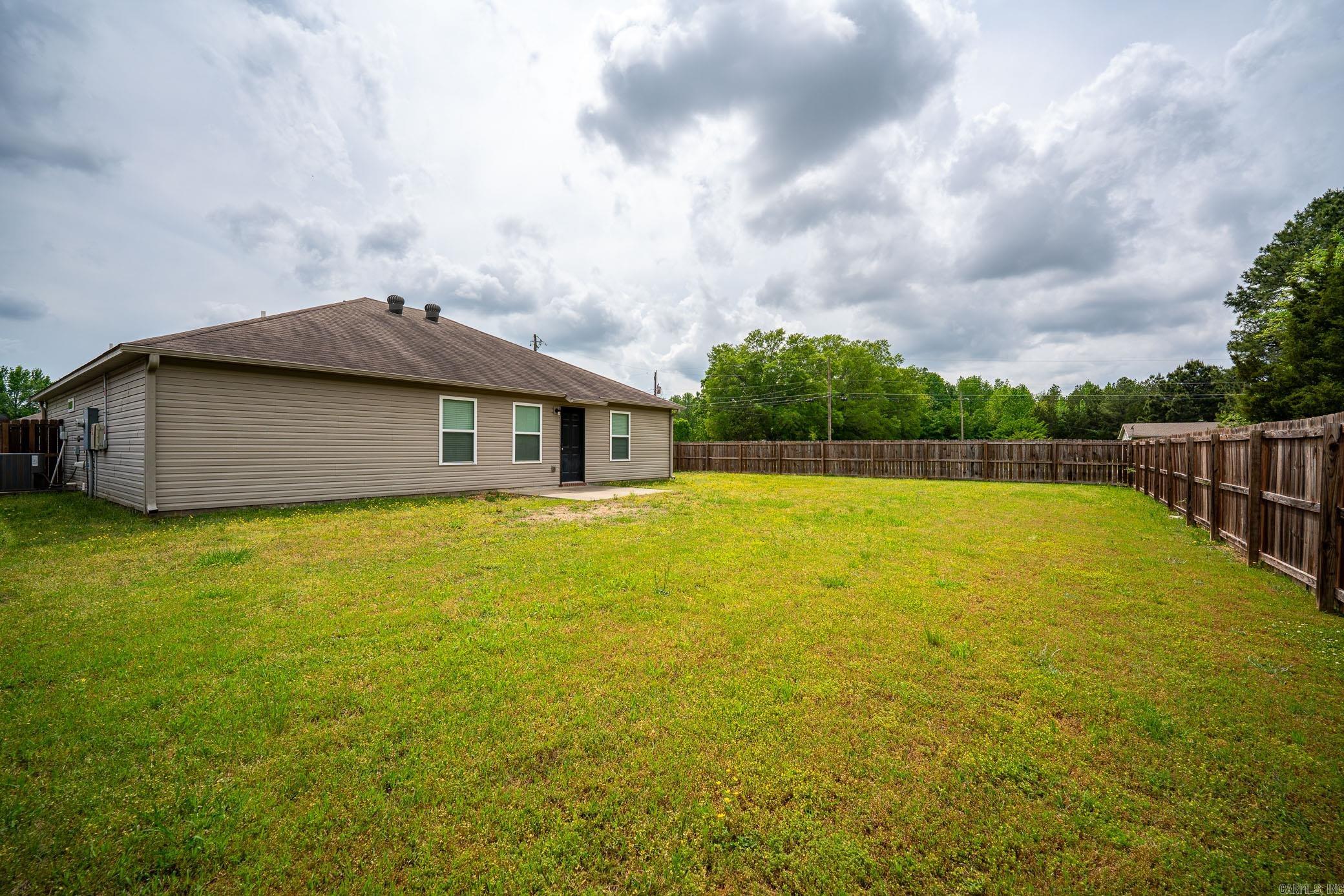 WOODLANDS EDGE - Residential