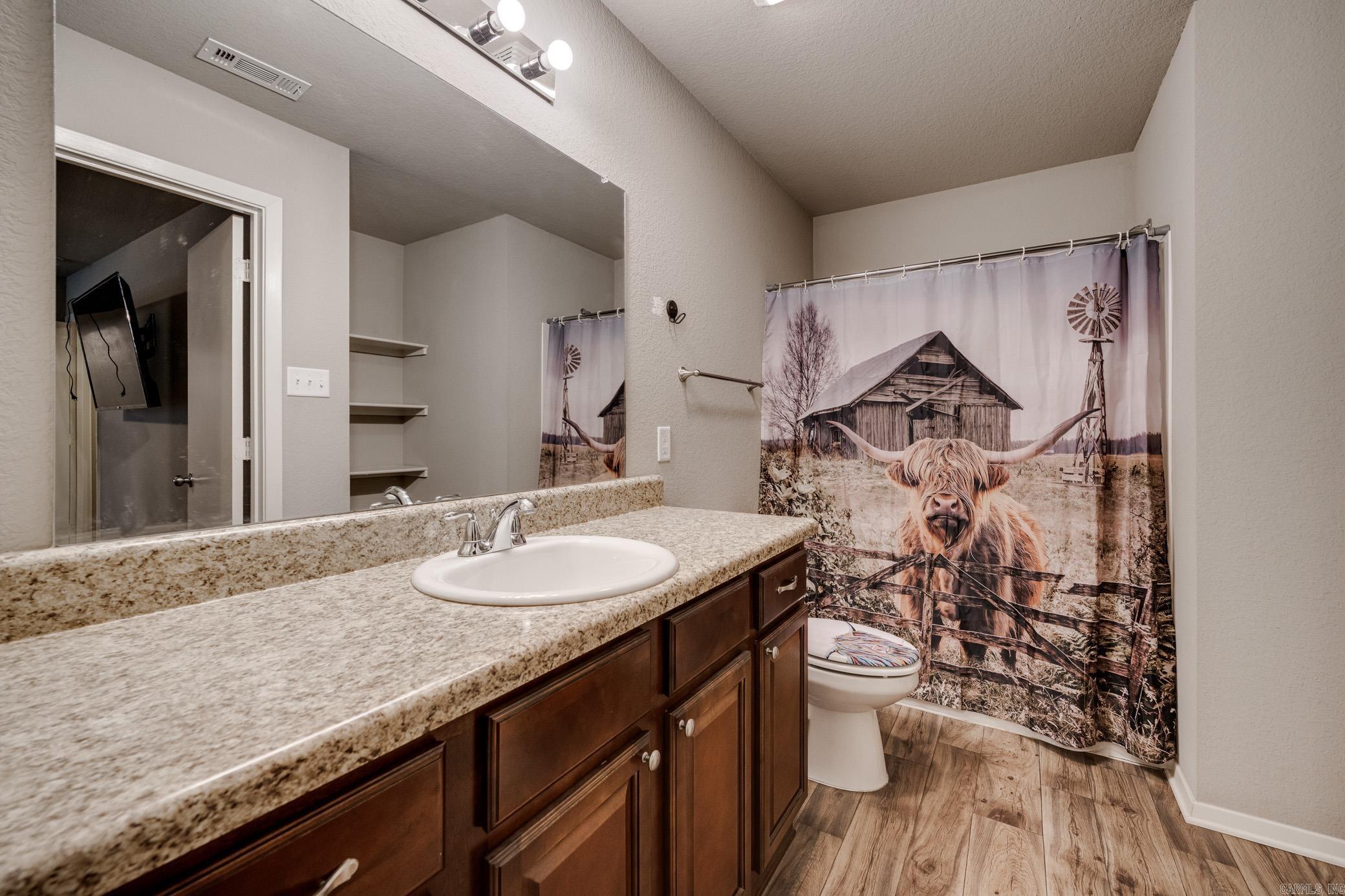 WOODLANDS EDGE - Residential