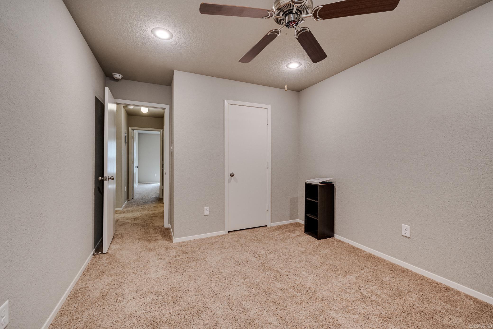 WOODLANDS EDGE - Residential
