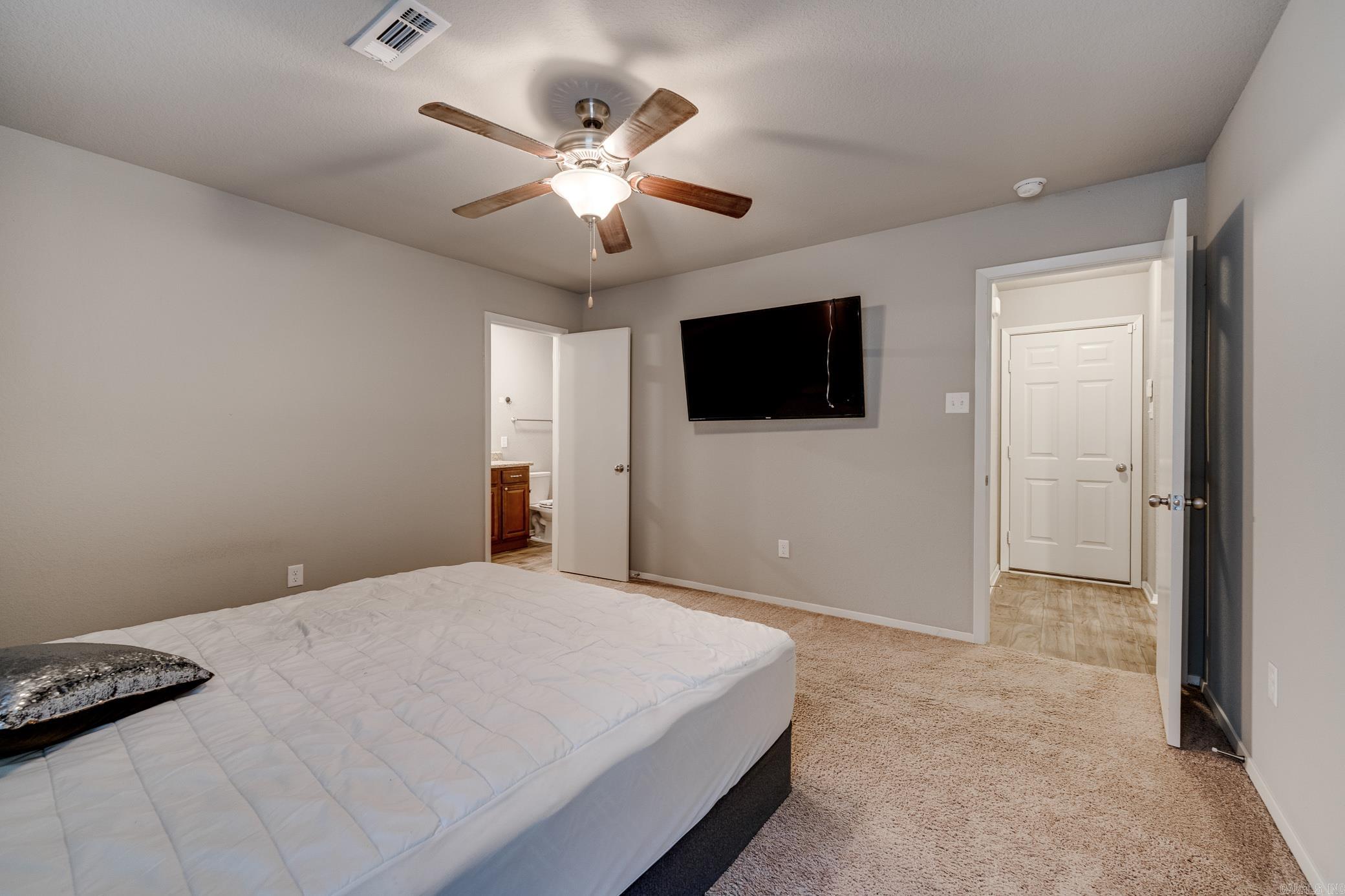 WOODLANDS EDGE - Residential