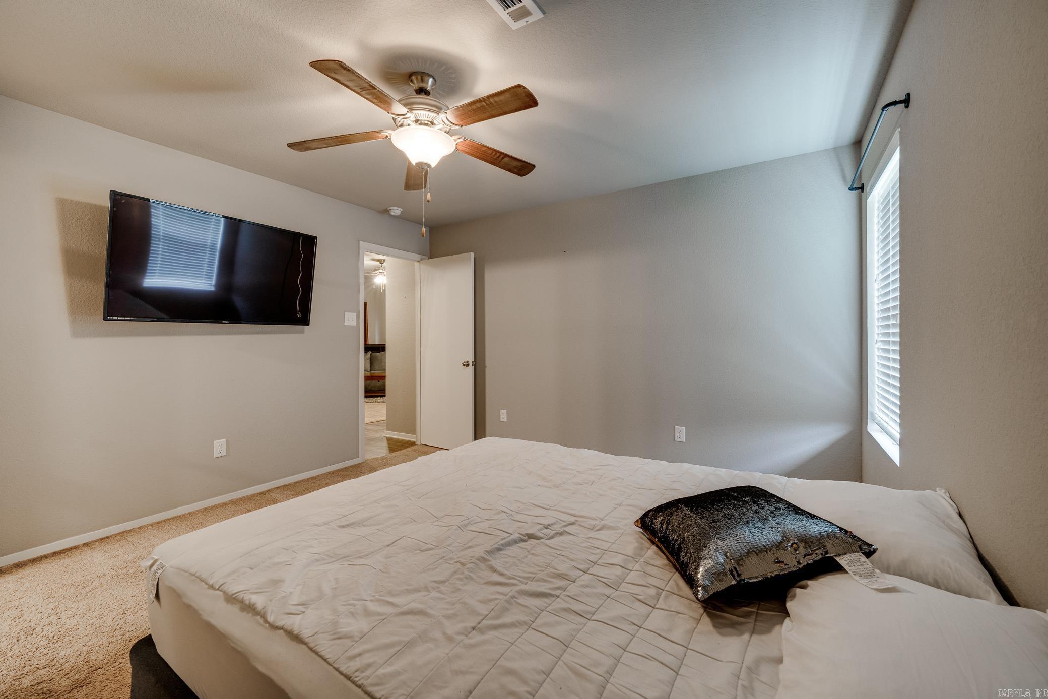 WOODLANDS EDGE - Residential