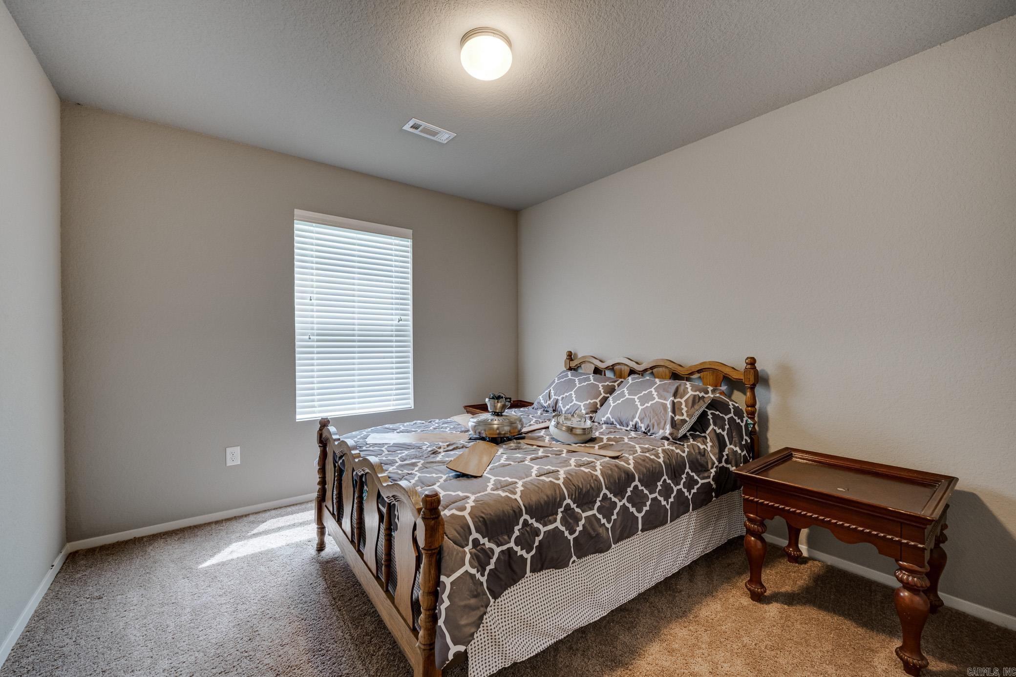 WOODLANDS EDGE - Residential