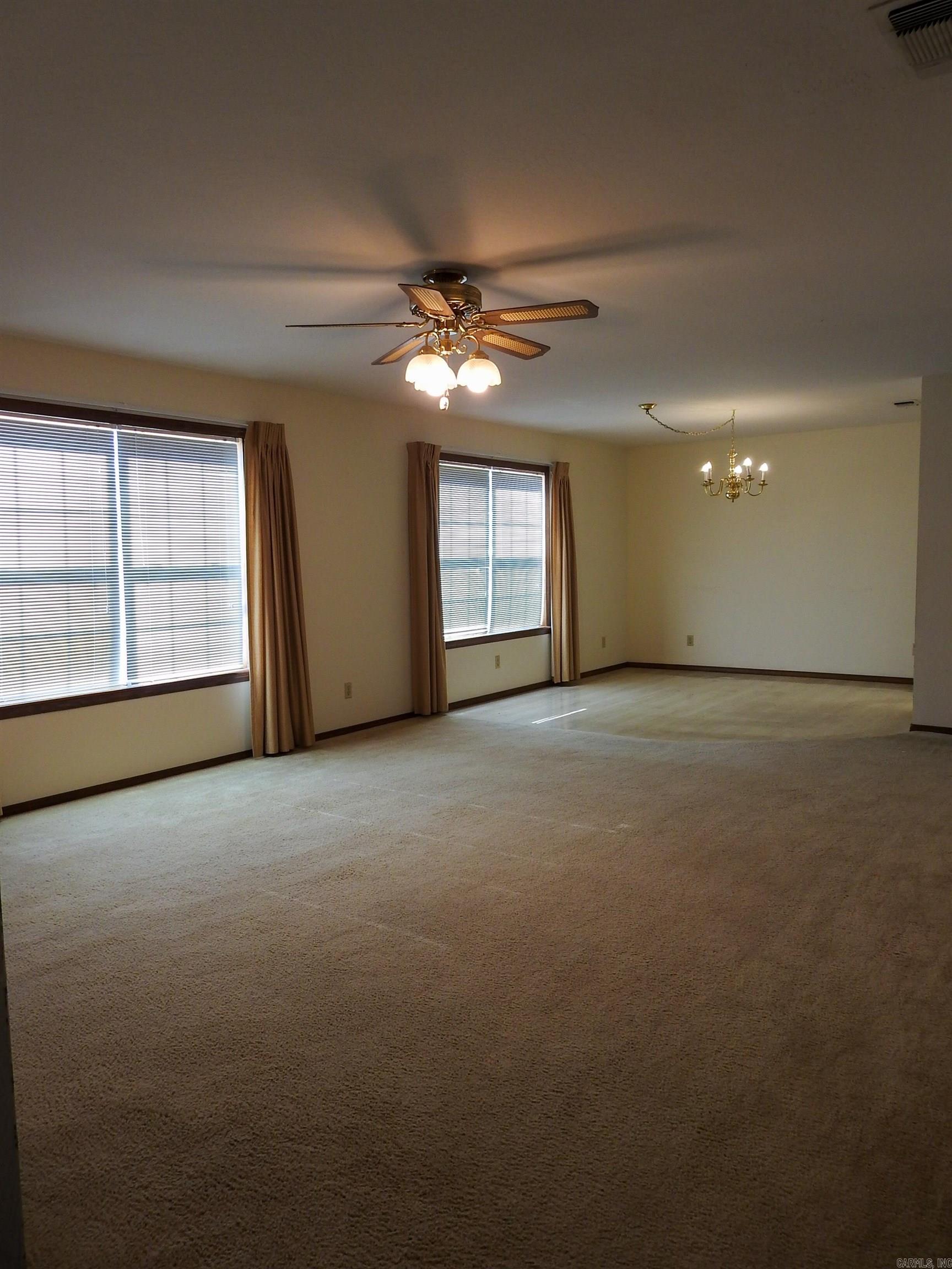 Mena Original - Residential