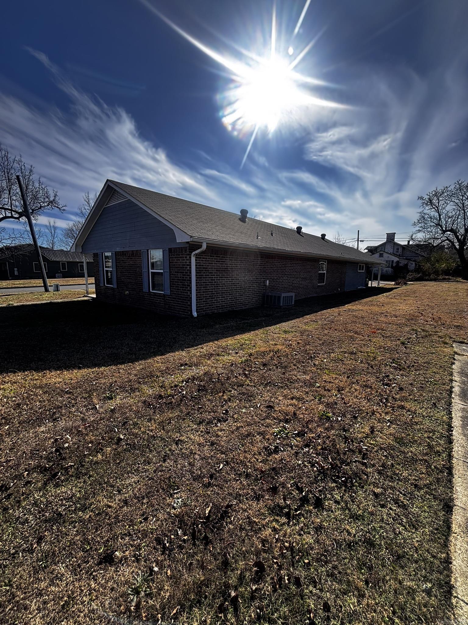 Mena Original - Residential