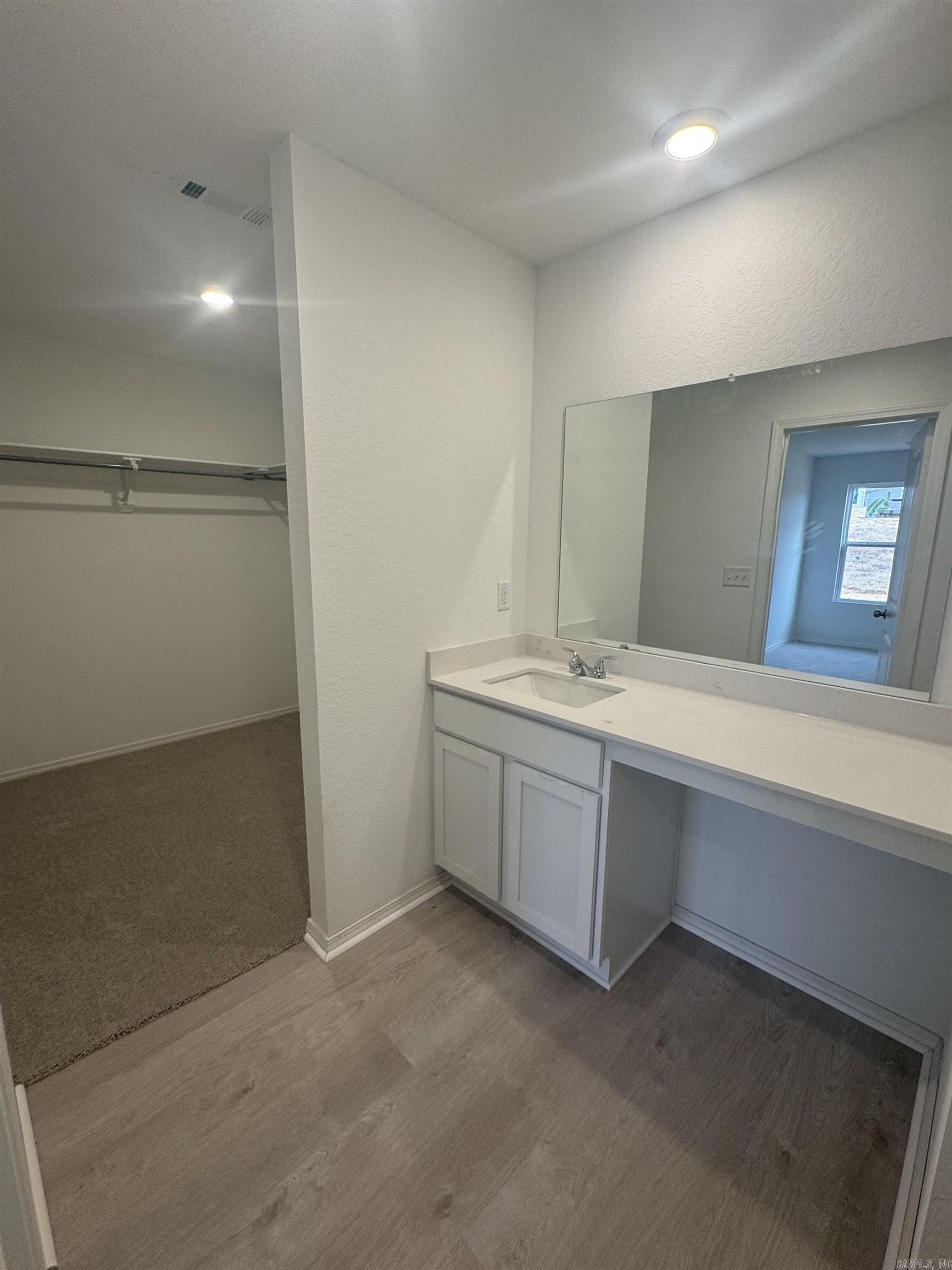 THE MEADOWS - Residential