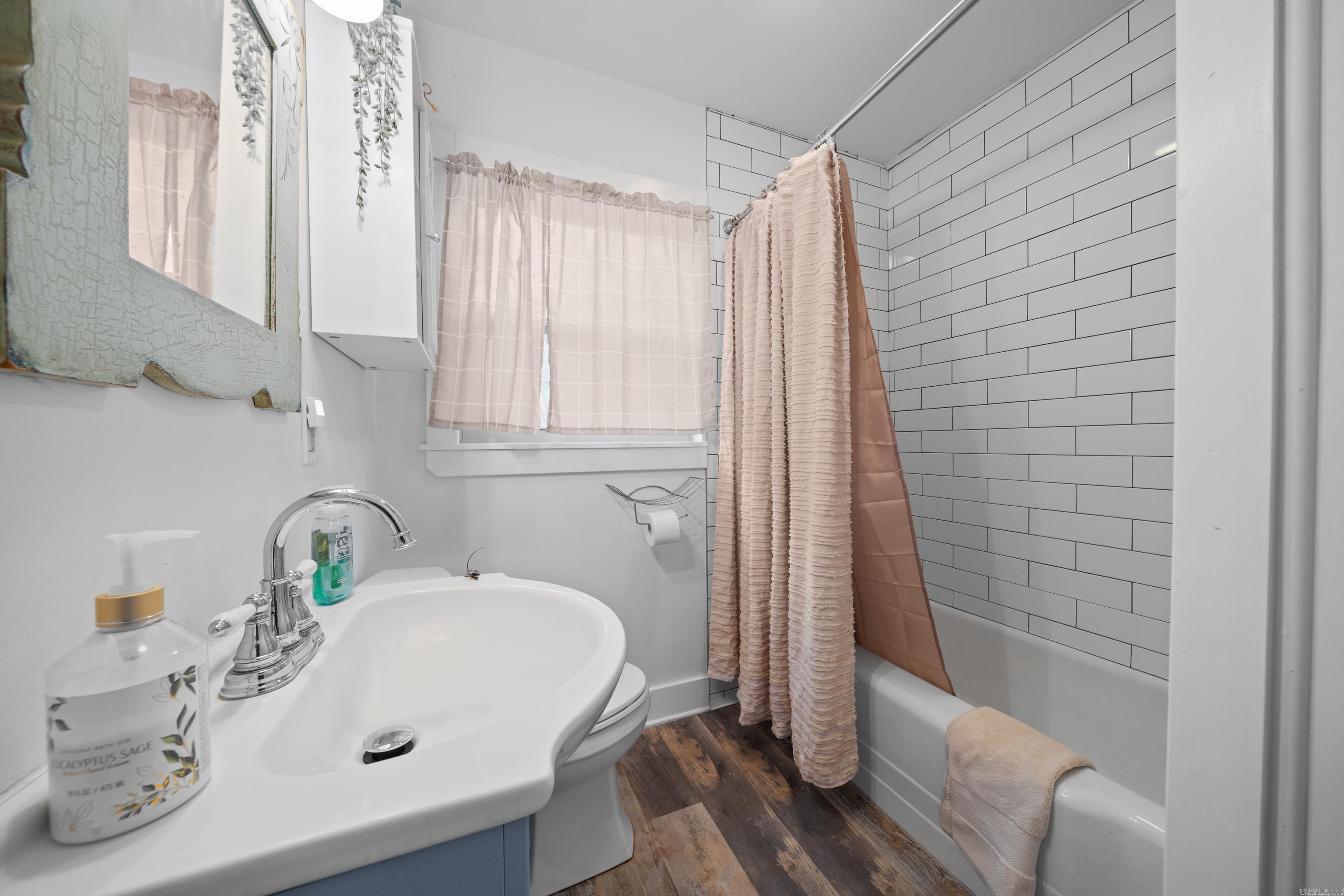 WARRINGTON - Residential