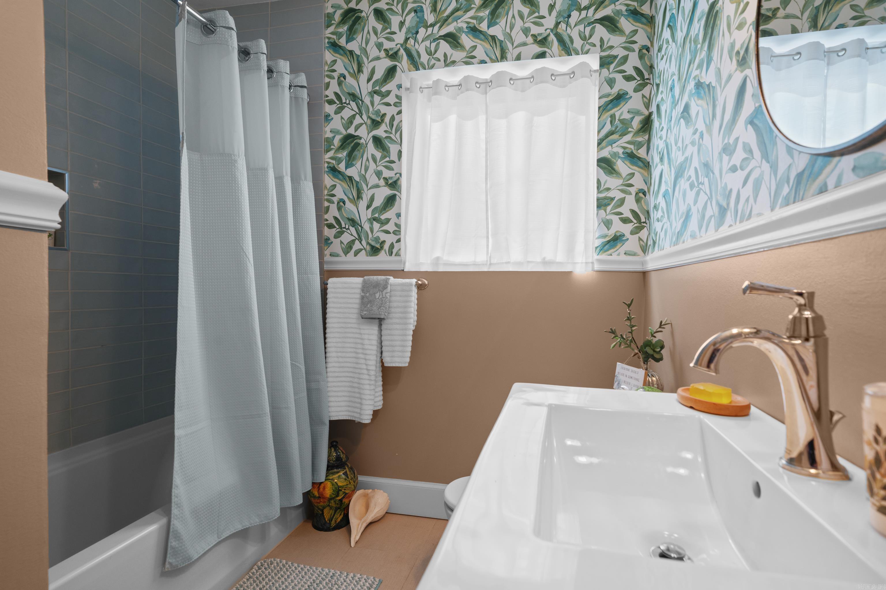 WARRINGTON - Residential