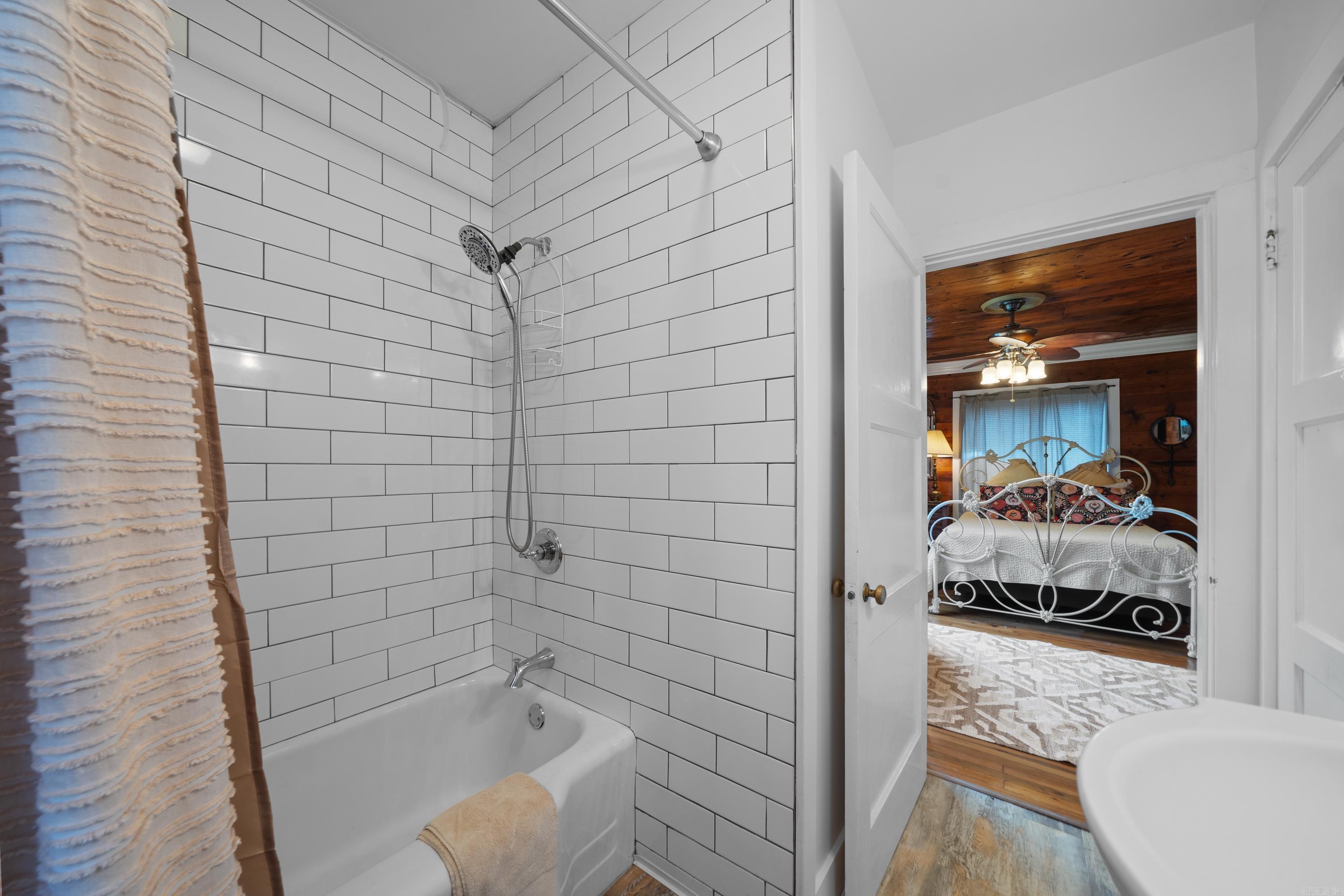 WARRINGTON - Residential