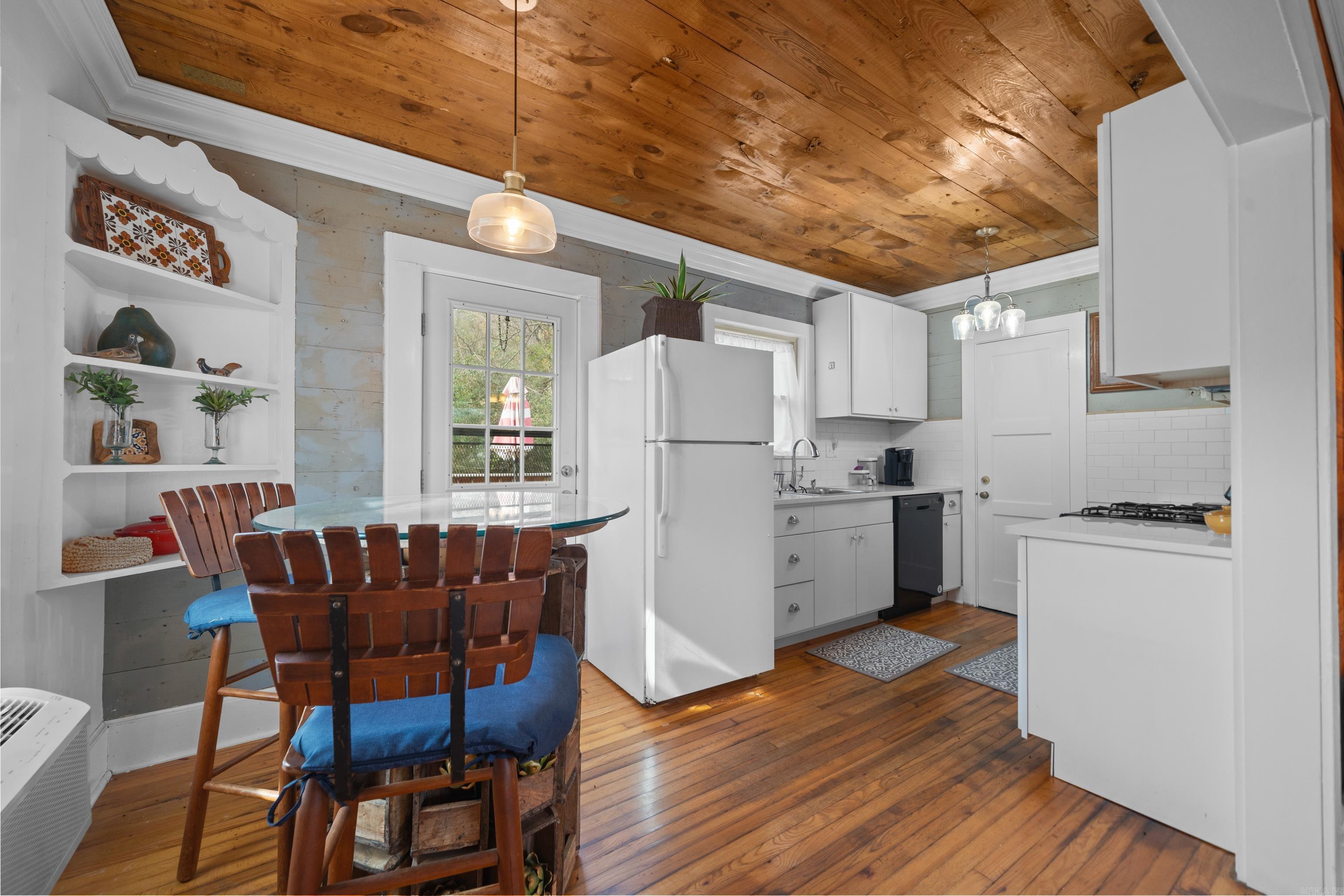 WARRINGTON - Residential