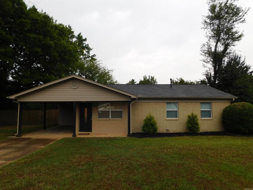 Immaculate home situated on over half and acre in Pebble Lake area of Benton.  Newly remodeled and nearly completely furnished.  This is one of the cleanest and turnkey homes anyone could imagine.  Huge fenced and level backyard with a storage shed.  Level manicured lawn in front with a carport.  Newer roof, appliances, flooring and bathrooms, custom cabinetry, laundry/mud room with access to the backyard.  Ownership provides access to Pebble Lake.
