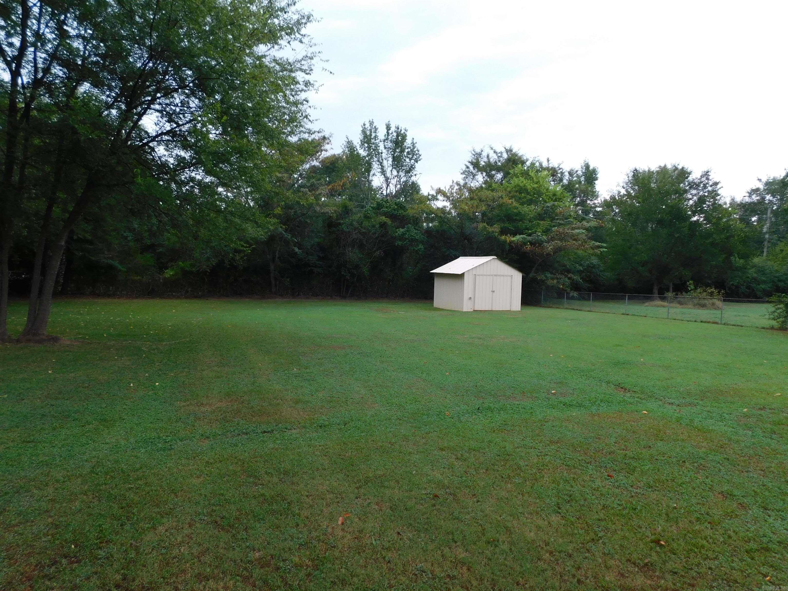 PEBBLE LAKE - Residential