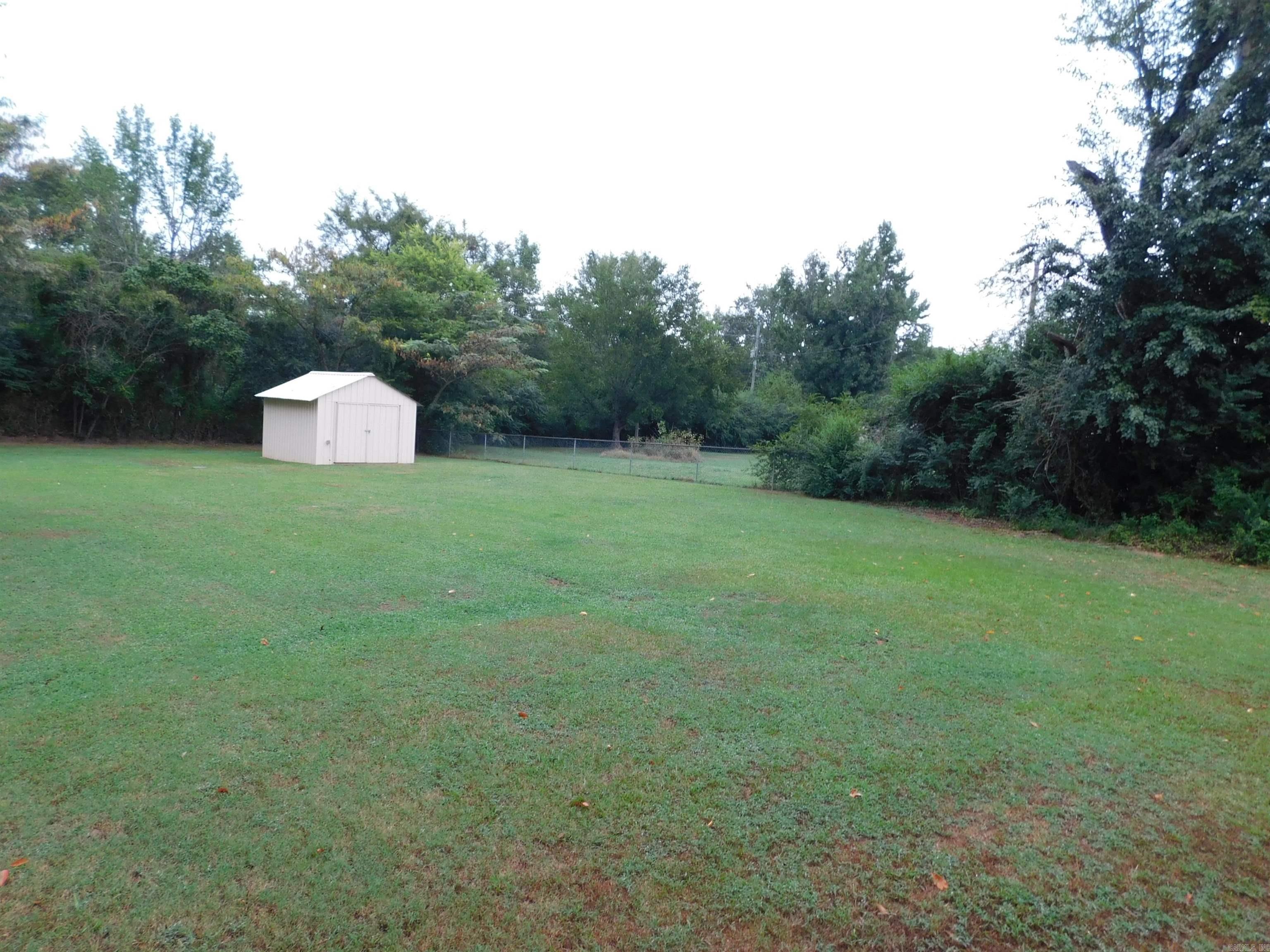 PEBBLE LAKE - Residential