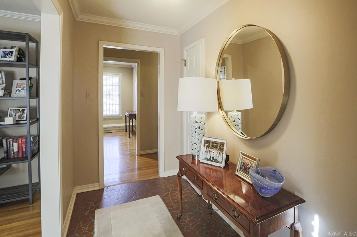 LEAWOOD MANOR - Residential