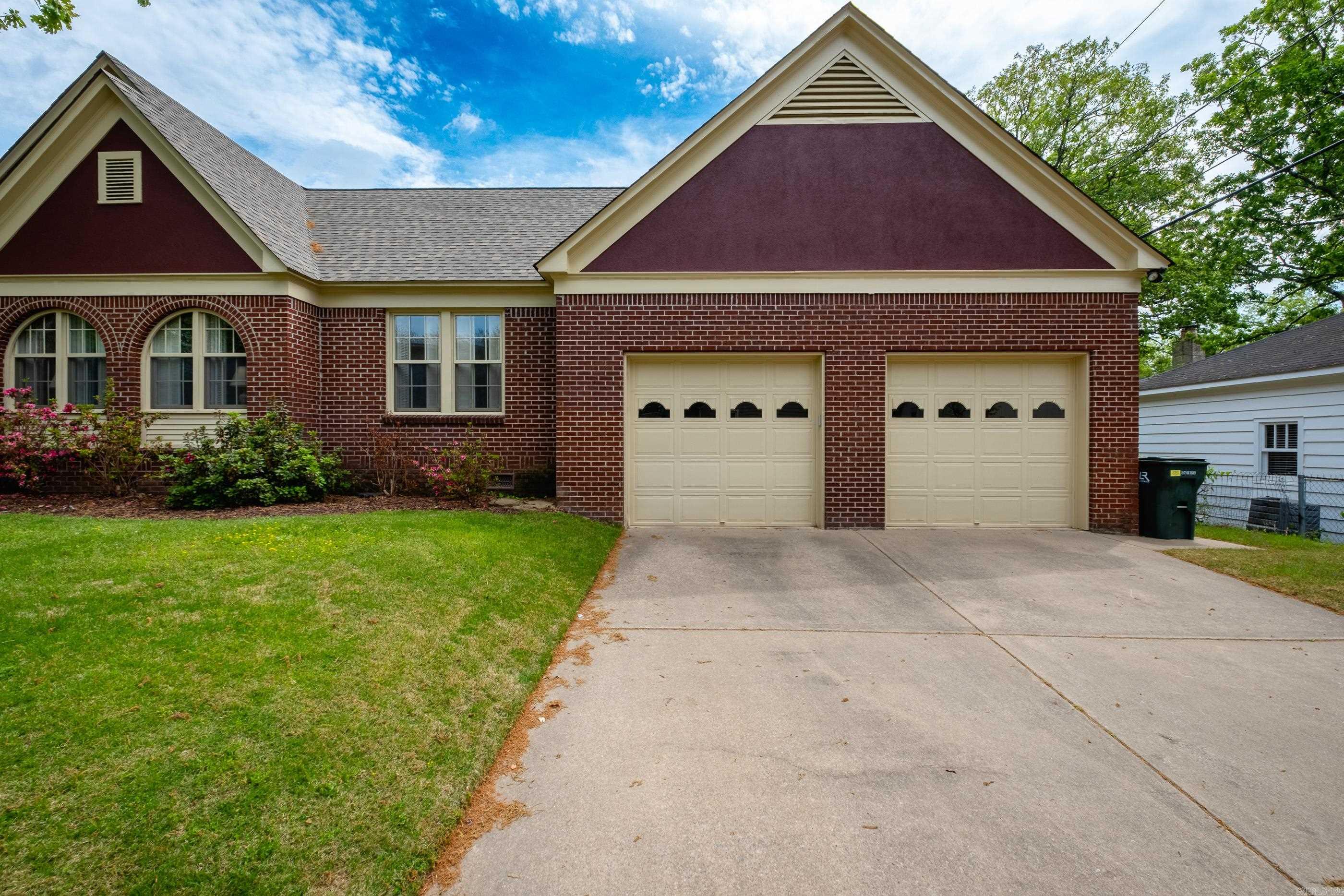 NEWTONS - Residential