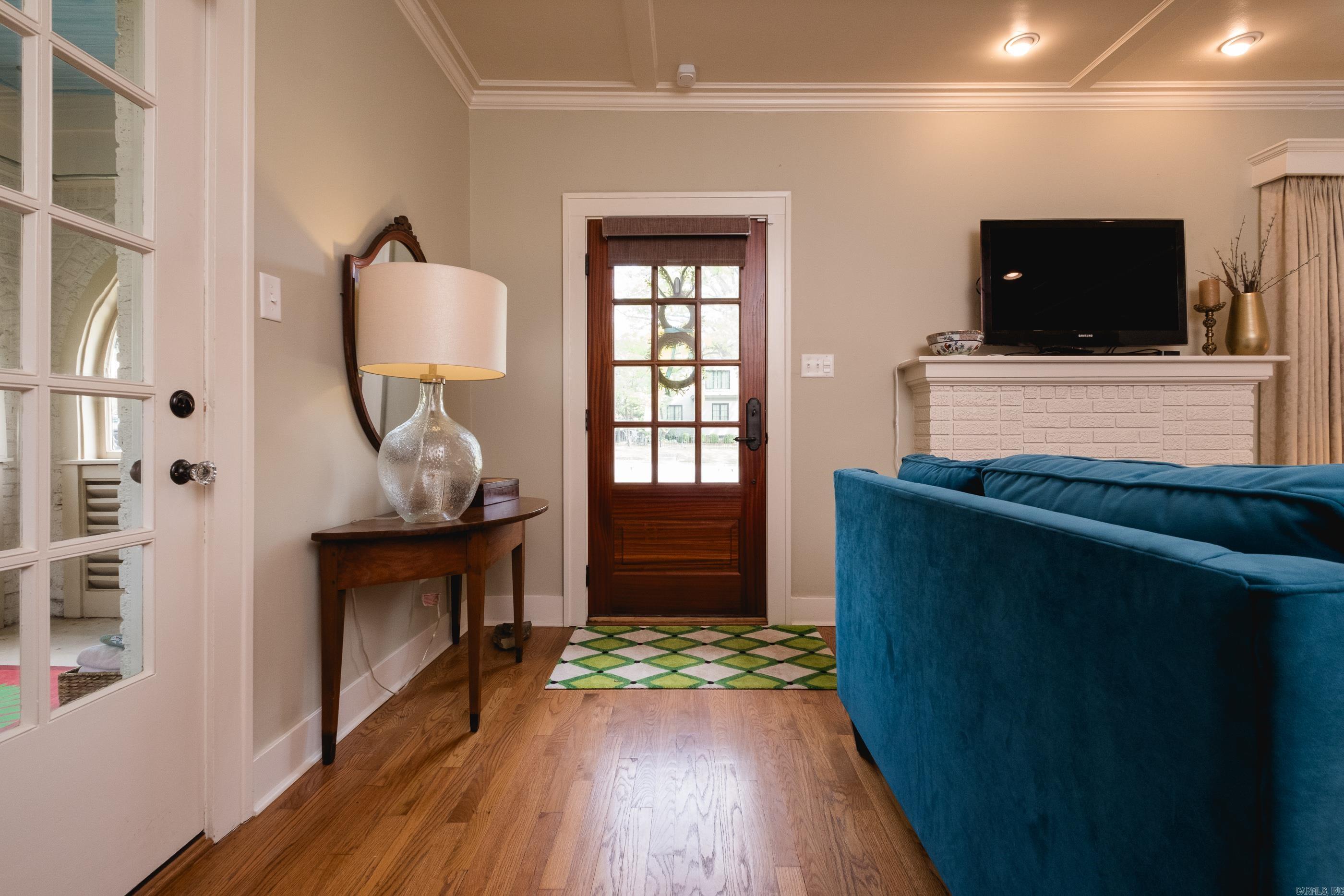 NEWTONS - Residential