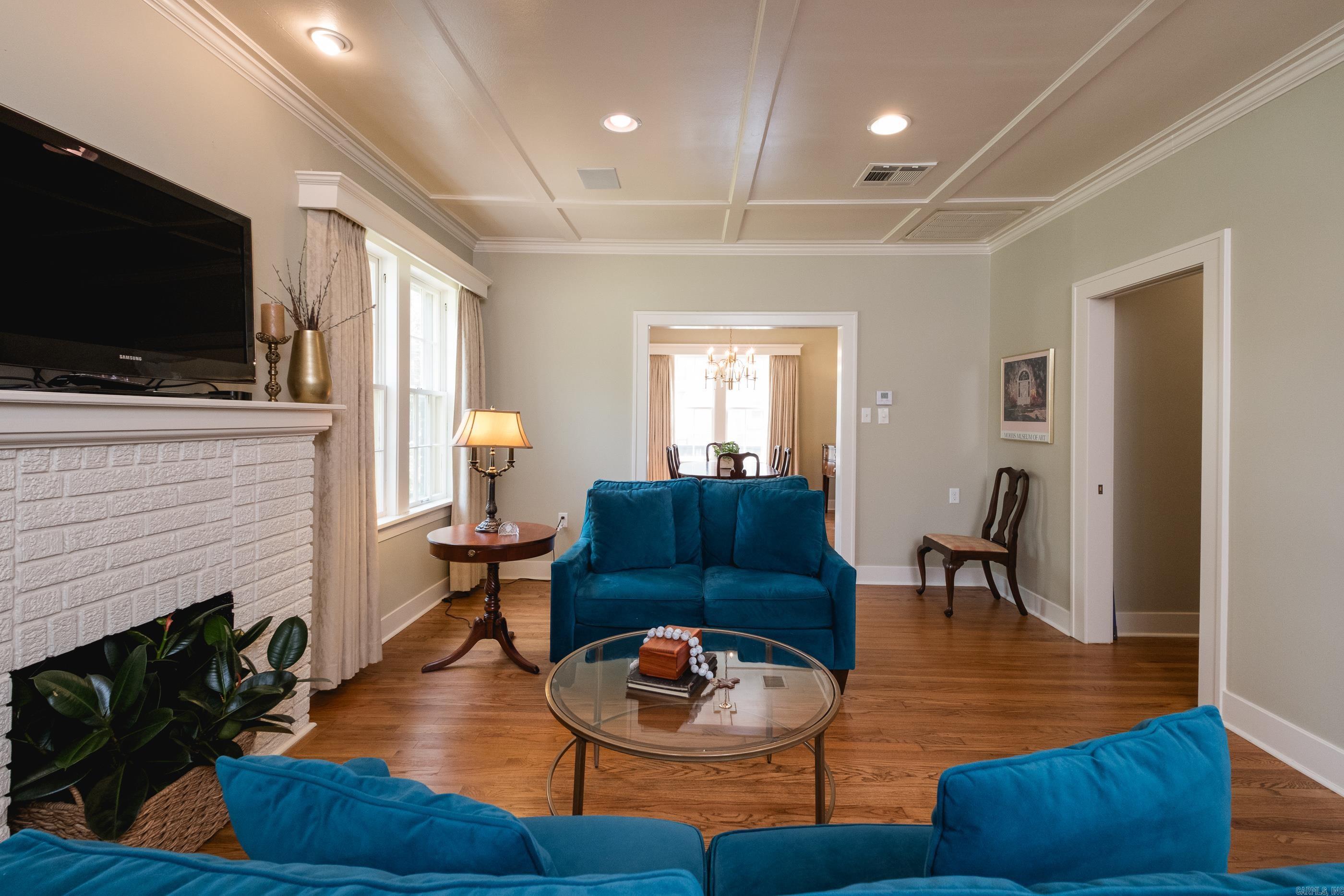 NEWTONS - Residential