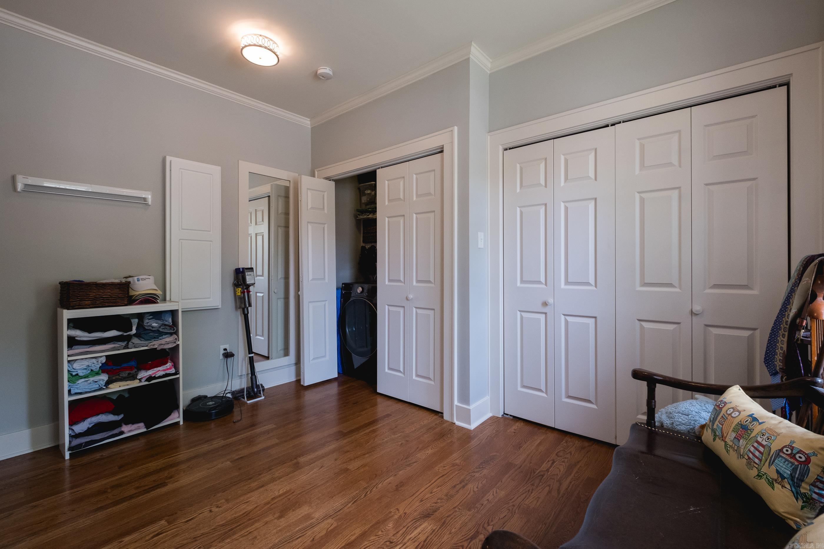 NEWTONS - Residential