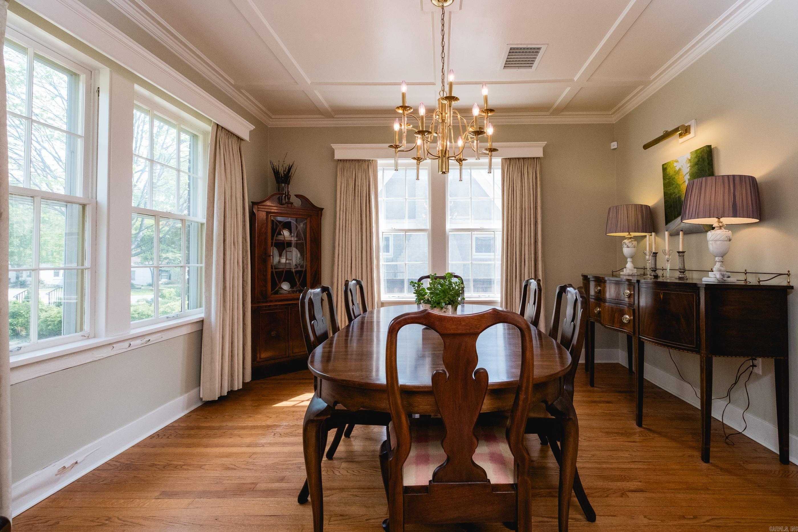 NEWTONS - Residential