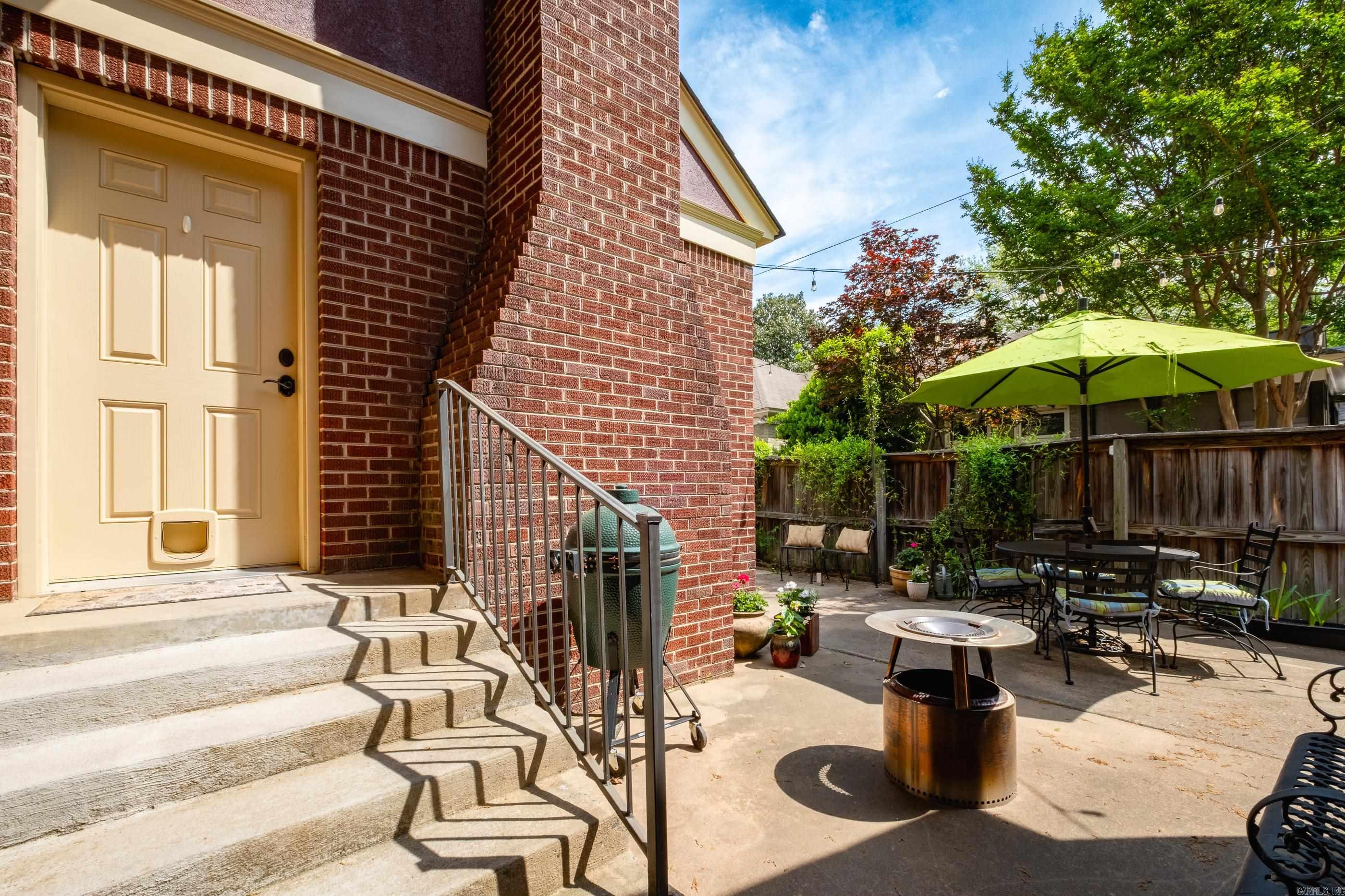 NEWTONS - Residential