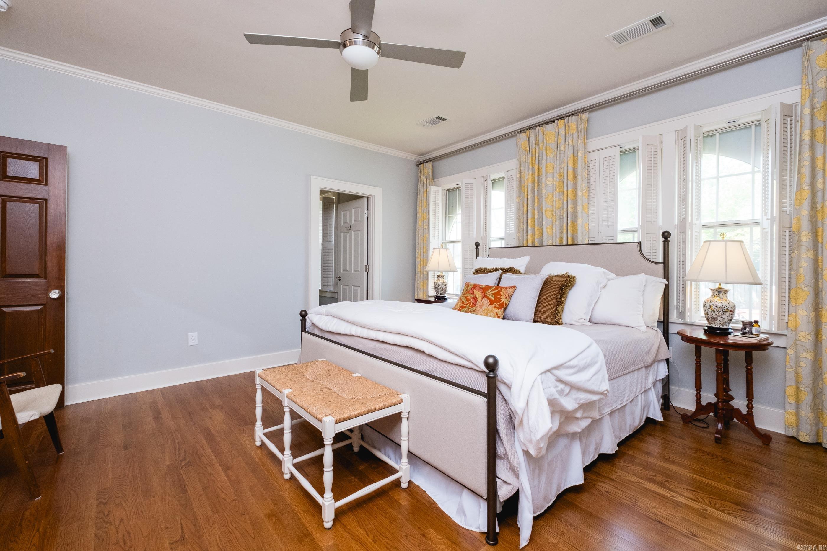 NEWTONS - Residential