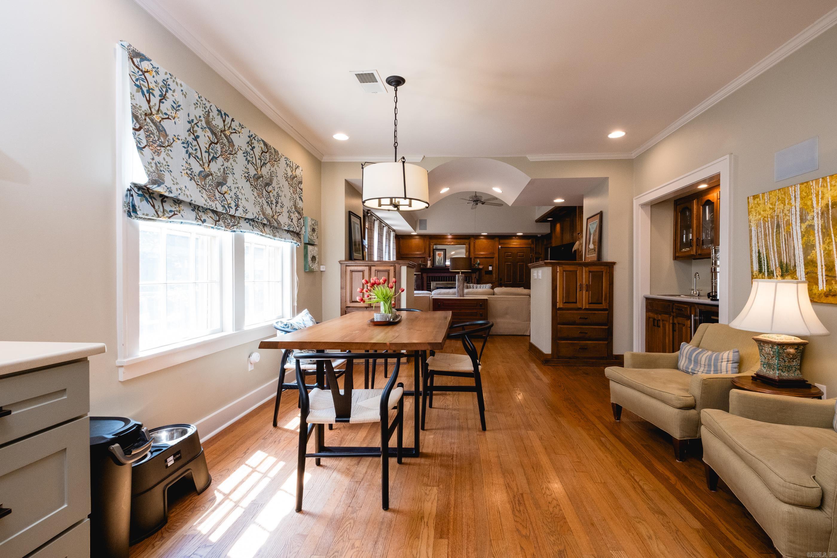 NEWTONS - Residential