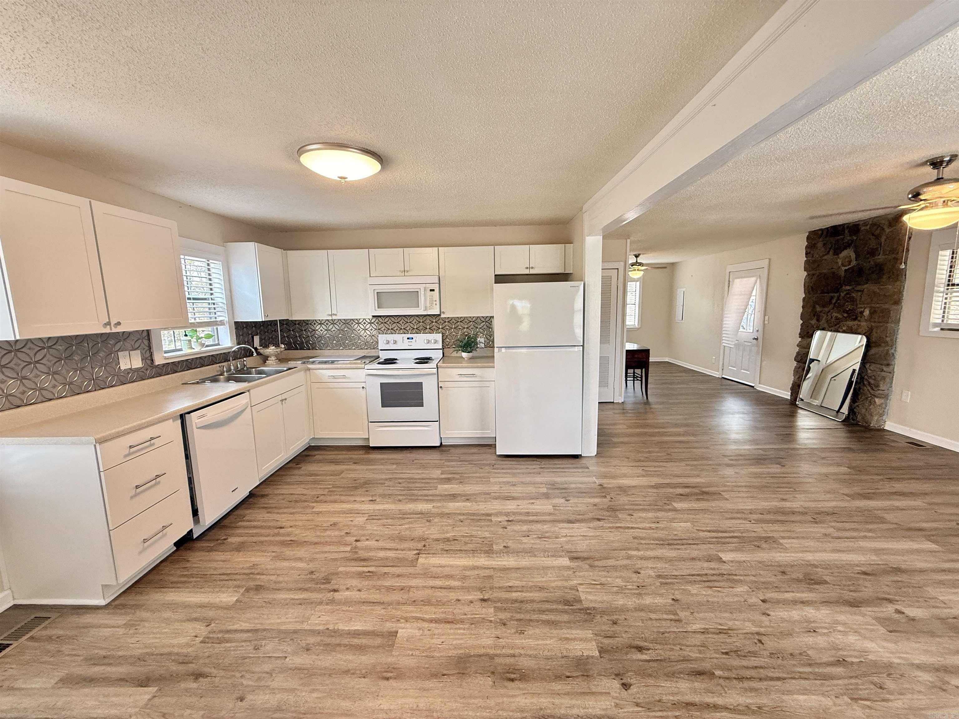 PINE HILL ESTATES - Residential