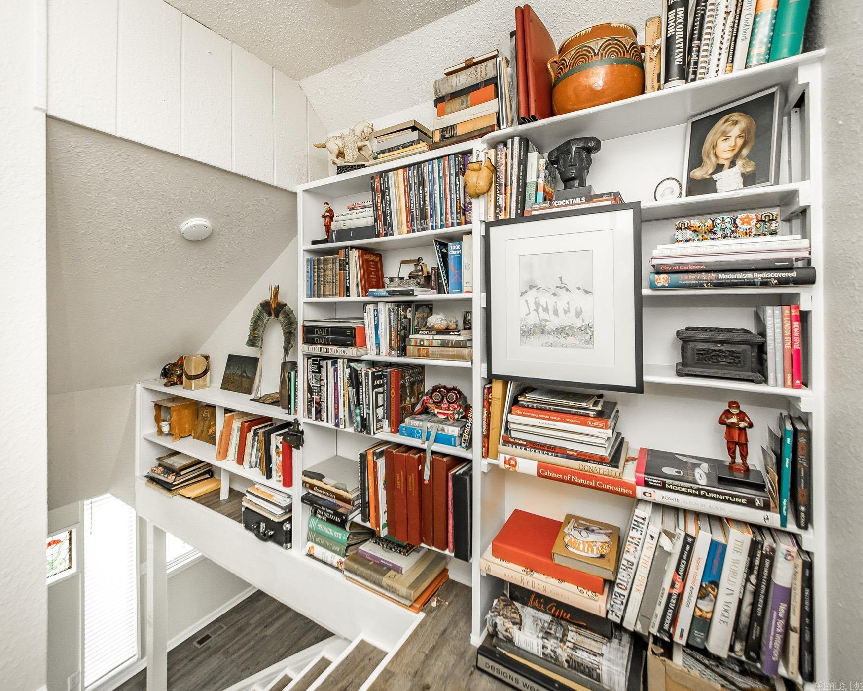 PINE HILL ESTATES - Residential